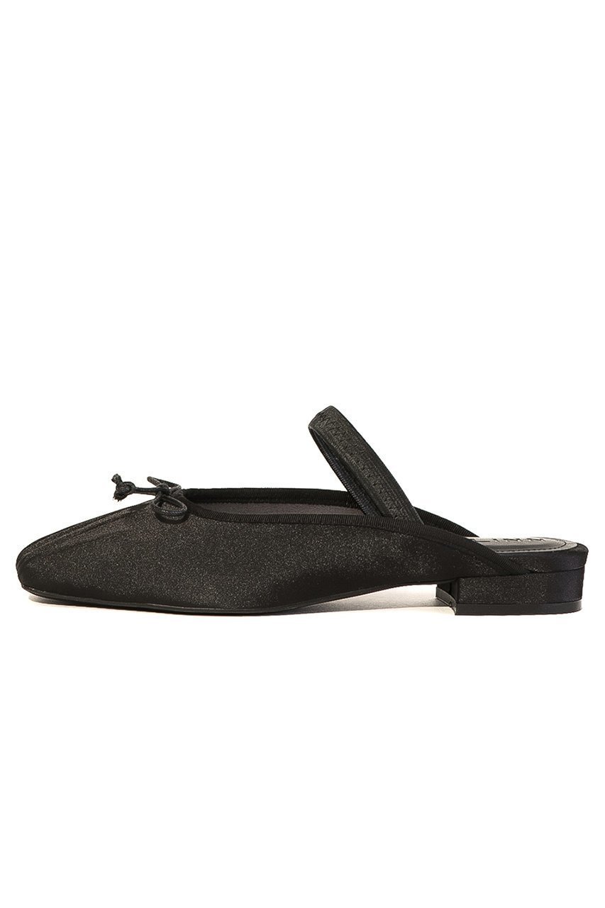 【ダニエラ アンド ジェマ/Daniella & GEMMA】のサテンバレエミュール 人気、トレンドファッション・服の通販 founy(ファニー) 　ファッション　Fashion　レディースファッション　Fashion for Women　クッション　Cushion, Throw Pillow　サテン　Satin, Glossy Fabric　サンダル　Sandals, Summer Shoes　シューズ　Shoes, Footwear　ソックス　Socks, Hosiery　バレエ　Ballet, Ballet Style　ミュール　Mule, Backless Shoes　エレガント 上品　Elegant　再入荷　Restock / Back in Stock　other-2|ID: prp329100004895521 ipo3291000000036892797