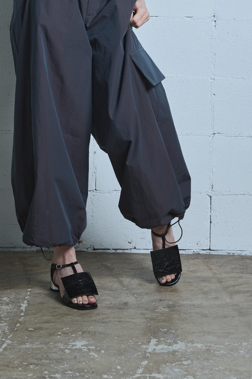 【ピアッカセッテ/ph7+】のスクエアモチーフTストラップサンダル 人気、トレンドファッション・服の通販 founy(ファニー) 　ファッション　Fashion　レディースファッション　Fashion for Women　サンダル　Sandals, Summer Shoes　シンプル　Simple, Minimal　スクエア　Square, Square Shape　ストラップサンダル　Strappy Sandals, Strap Sandals　モチーフ　Motif, Design Theme　ラップ　Wrap, Wrap Design　other-2|ID: prp329100004895564 ipo3291000000036598718