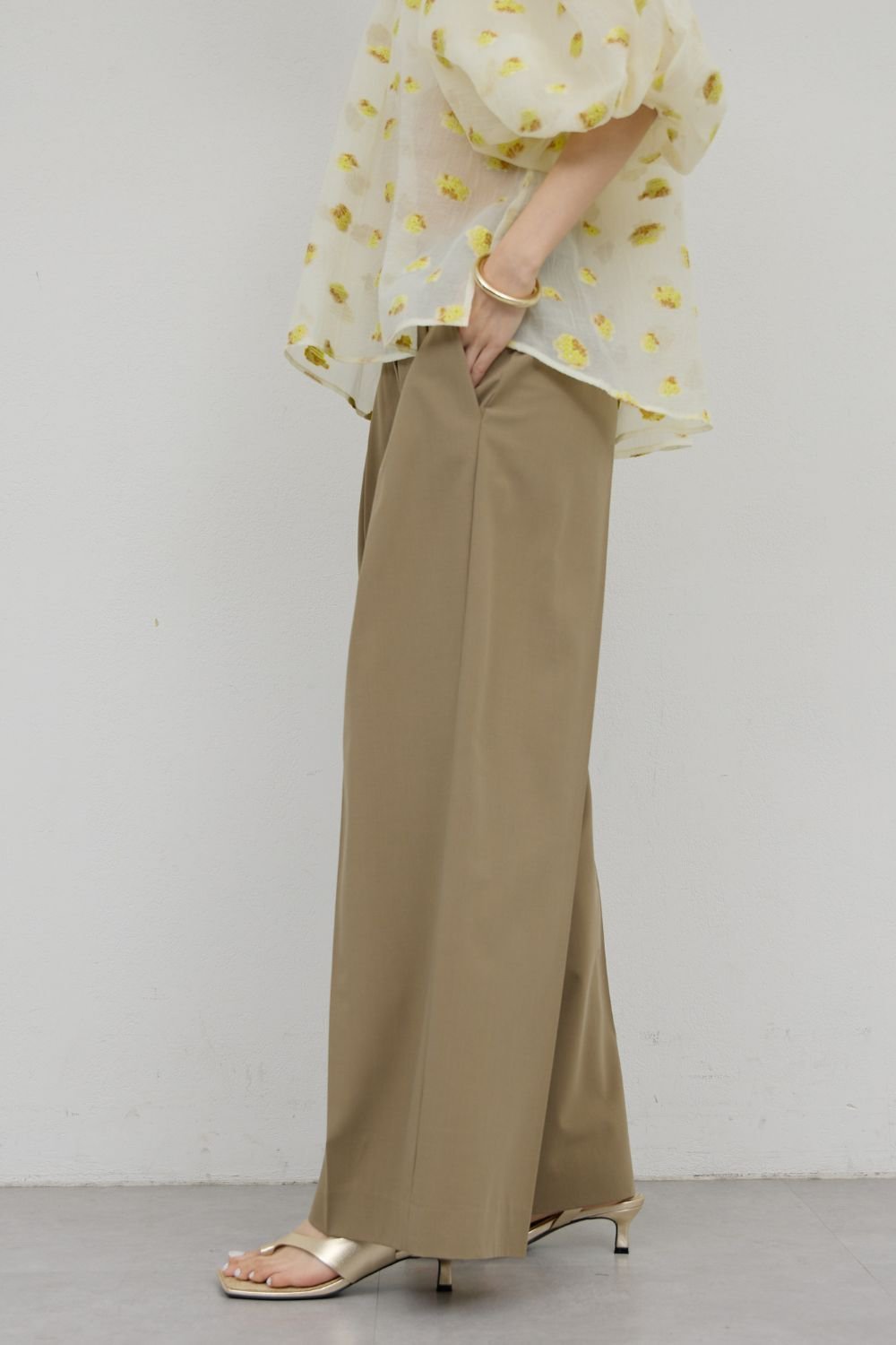 【ガリャルダガランテ/GALLARDAGALANTE】の(手洗い可)梳毛タックワイドパンツ 人気、トレンドファッション・服の通販 founy(ファニー) 　ファッション　Fashion　レディースファッション　Fashion for Women　パンツ　Pants & Trousers　シンプル　Simple, Minimal　ダブル　Double, Double-Breasted　トレンド　Trend, Trending Now　フィット　Fit, Slim Fit　other-6|ID: prp329100004895593 ipo3291000000036598947