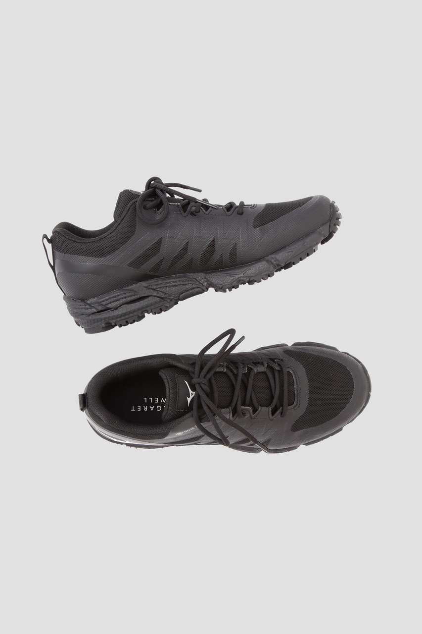 【マーガレットハウエル/MARGARET HOWELL】のNEW MIZUNO HIKING SHOES インテリア・キッズ・メンズ・レディースファッション・服の通販 founy(ファウニー) 　ファッション　Fashion　レディースファッション　Fashion for Women　コレクション　Collection, Seasonal Line　シューズ　Shoes, Footwear　スニーカー　Sneakers, Trainers　ファブリック　Fabric, Textile　フィット　Fit, Slim Fit　マーガレット　Marguerite, Daisy Pattern　ブラック|ID: prp329100004895620 ipo3291000000036895384