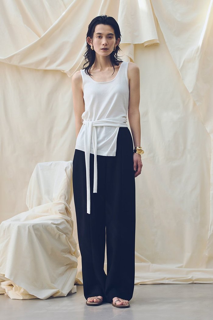 【アルアバイル/allureville】のコットンシルクリネンタンクトップ インテリア・キッズ・メンズ・レディースファッション・服の通販 founy(ファウニー) https://founy.com/ ファッション Fashion レディースファッション Fashion for Women トップス・カットソー Cut & Sew Tops ニット Knit Tops & Sweaters カジュアルプルオーバー・ニットトップス Pullovers & Knit Tops / Casual Pullovers インナー Innerwear シルク Silk, 100% Silk シンプル Simple, Minimal ジャケット Jacket, Outerwear タンク Tank Top, Sleeveless Top ドレープ Drape, Draping Fabric バランス Balance, Style Balance リネン Linen, Linen Fabric リボン Ribbon, Bow |ID: prp329100004895634 ipo3291000000036599431