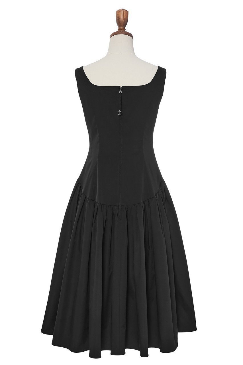 【デイジーリン/DAISY LIN】のBlack Dress “Dramatic Shape” 大人の最旬トレンドファッション＆コーディネート founy(ファウニー) 　ファッション　Fashion　レディースファッション　Fashion for Women　ワンピース　Dresses　フォーマル・パーティードレス・結婚式用ドレス　Elegant & Casual Dresses　チュニック　Tunic Tops & Dresses　ウォッシャブル　Machine Washable　エレガント 上品　Elegant　ギャザー　Gathered, Ruffled　シェイプ　Shape, Slim Fit　ストレッチ　Stretch, Stretchy Fabric　チュニック　Tunic, Long Top　デコルテ　Décolleté, Neckline　バランス　Balance, Style Balance　other-3|ID: prp329100004895651 ipo3291000000037239639