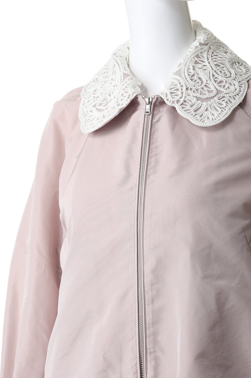 【デザイン ワークス/DESIGN WORKS】の刺しゅうレース襟タフタブルゾン 人気、トレンドファッション・服の通販 founy(ファニー) 　ファッション　Fashion　レディースファッション　Fashion for Women　アウター　Coat / Outerwear Collection　レディースジャケット・軽アウター　Jackets　ブルゾンジャケット・スポーティアウター　Blouson Jackets　おすすめ　Recommended / Our Picks　ジャケット　Jacket, Outerwear　タフタ　Taffeta, Structured Fabric　ダウン　Down, Puffer　デニム　Denim, Jeans Material　バランス　Balance, Style Balance　フェミニン　Feminine, Girly　フォルム　Silhouette, Form　ブルゾン　Blouson, Bomber Jacket　レース　Lace, Lace Fabric　ワイド　Wide, Wide Fit　other-5|ID: prp329100004895657 ipo3291000000036599604