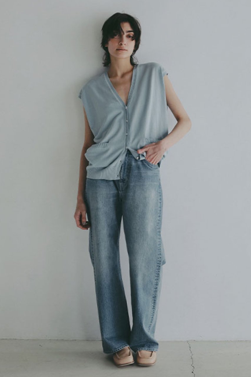 【エトレトウキョウ/ETRE TOKYO】のスヴィンコットンニットベスト 人気、トレンドファッション・服の通販 founy(ファニー) ファッション Fashion レディースファッション Fashion for Women トップス・カットソー Cut & Sew Tops ニット Knit Tops & Sweaters ベスト&ジレ / 重ね着スタイル Vests & Gilets カジュアルプルオーバー・ニットトップス Pullovers & Knit Tops / Casual Pullovers インド Indian Textile インナー Innerwear カットソー Cut and Sewn Top シンプル Simple, Minimal デニム Denim, Jeans Material なめらか Smooth, Silky Texture バランス Balance, Style Balance フロント Front, Front Design ベスト Vest, Waistcoat ポケット Pocket, Pocket Detail リラックス Relax, Relaxed Fit ワイド Wide, Wide Fit 再入荷 Restock / Back in Stock エレガント 上品 Elegant other-6|ID: prp329100004895681 ipo3291000000036599797