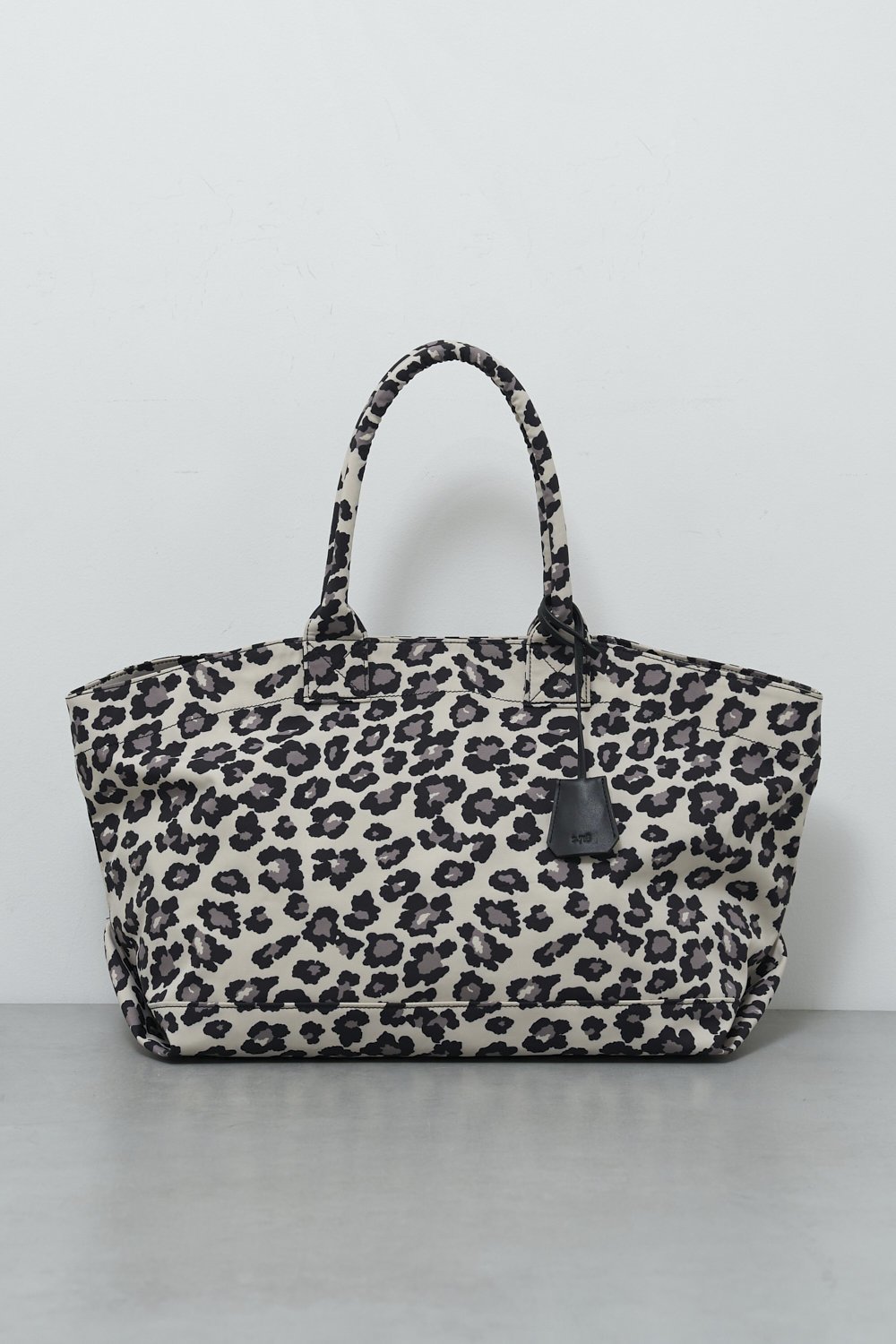 【ガリャルダガランテ/GALLARDAGALANTE】の【2.718】プリントトート 人気、トレンドファッション・服の通販 founy(ファニー) ファッション Fashion レディースファッション Fashion for Women バッグ Bags アニマル Animal Print シンプル Simple, Minimal トレンド Trend, Trending Now ビッグ Big, Oversized 新作・新入荷 New Arrivals / New In other-5|ID: prp329100004895685 ipo3291000000036599827