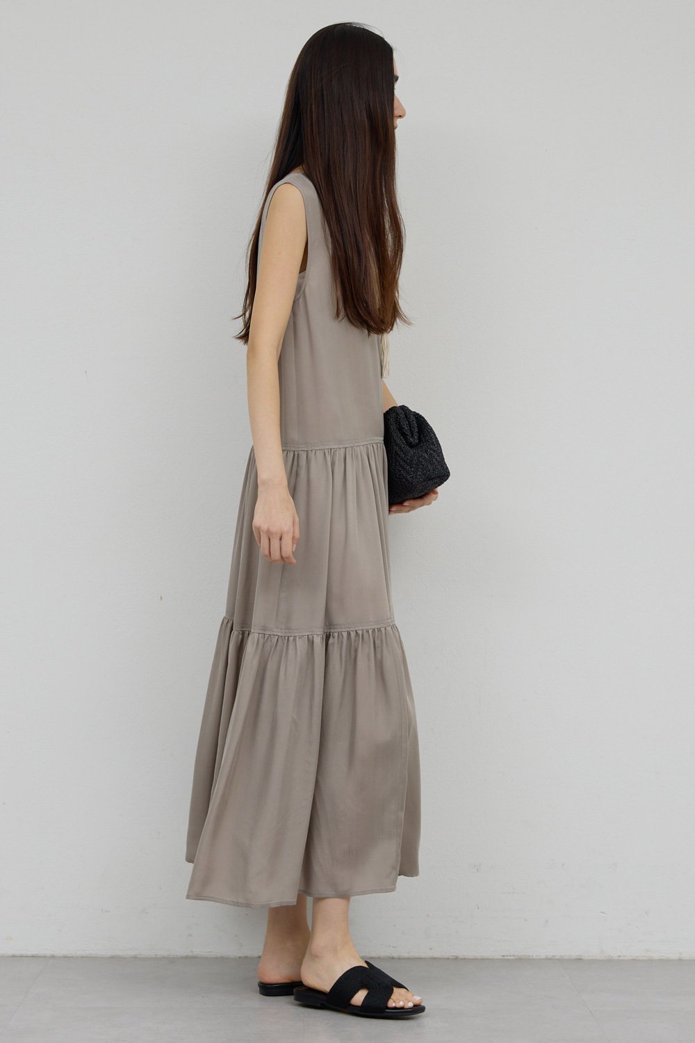 【ガリャルダガランテ/GALLARDAGALANTE】のティアードノースリワンピース 人気、トレンドファッション・服の通販 founy(ファニー) 　ファッション　Fashion　レディースファッション　Fashion for Women　ワンピース　Dresses　チュニック　Tunic Tops & Dresses　チュニック　Tunic, Long Top　ティアードワンピース　Tiered Dress, Flared Dress　ドレープ　Drape, Draping Fabric　ノースリーブ　Sleeveless, No-Sleeve　ロング　Long, Long-Length　other-4|ID: prp329100004895701 ipo3291000000036599995