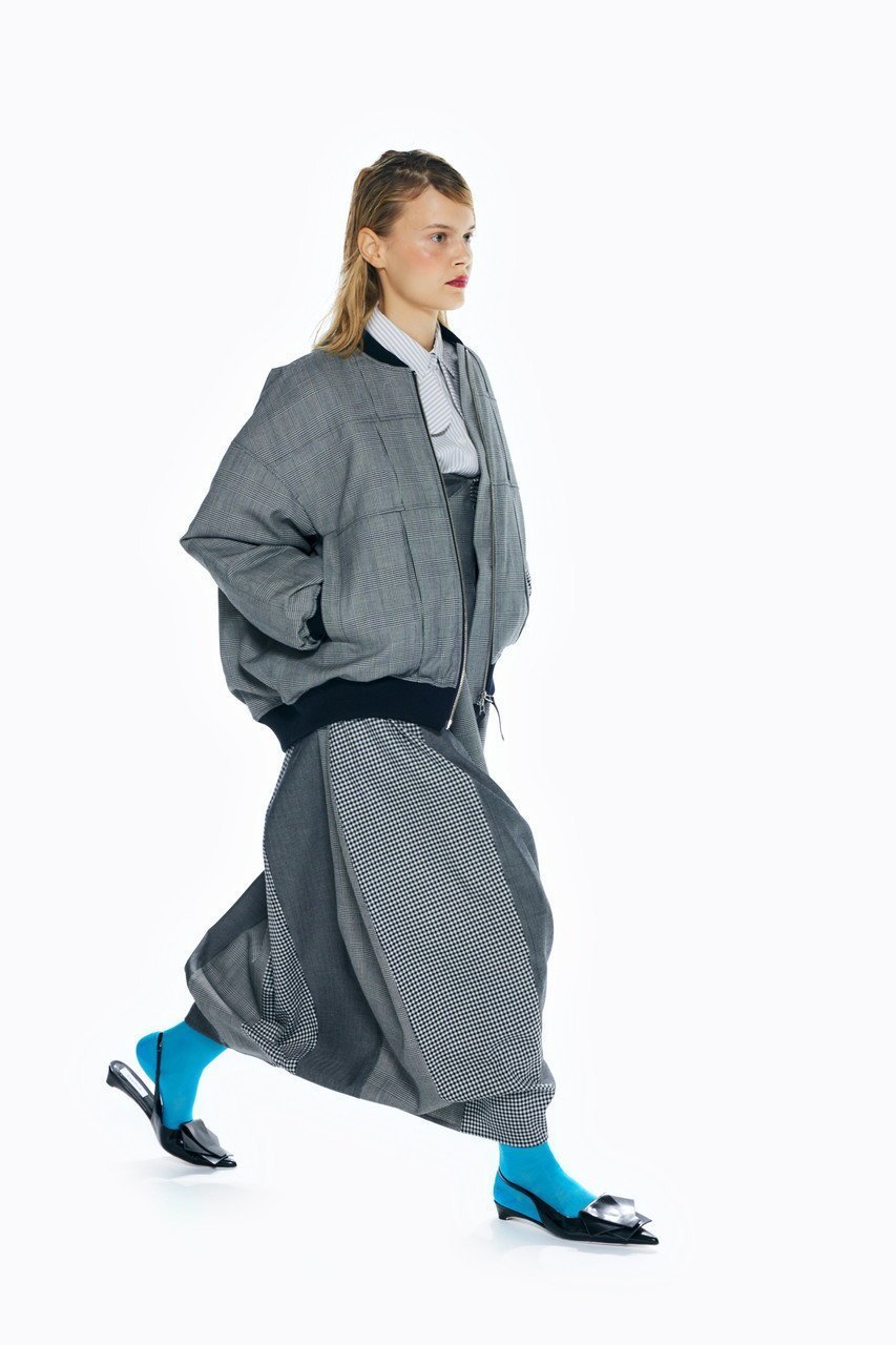 【エンフォルド/ENFOLD】のモノトーンチェック タックMA-1ブルゾン 人気、トレンドファッション・服の通販 founy(ファニー) 　ファッション　Fashion　レディースファッション　Fashion for Women　アウター　Coat / Outerwear Collection　レディースジャケット・軽アウター　Jackets　ブルゾンジャケット・スポーティアウター　Blouson Jackets　MA-1ジャケット　MA-1 Bomber Jackets / Flight Jackets　ジャケット　Jacket, Outerwear　ダウン　Down, Puffer　チェック　Check, Plaid, Tartan　ブルゾン　Blouson, Bomber Jacket　ボックス　Boxy, Box Shape　モノトーン　Monotone, Black and White　other-5|ID: prp329100004895902 ipo3291000000036603455