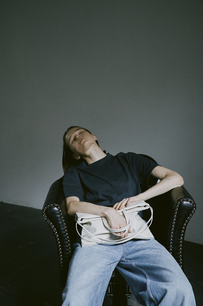 【スキュー/SCUE】のドローストリングトート L 人気、トレンドファッション・服の通販 founy(ファニー) 　ファッション　Fashion　レディースファッション　Fashion for Women　バッグ　Bags　ギャザー　Gathered, Ruffled　バランス　Balance, Style Balance　フィット　Fit, Slim Fit　巾着　Drawstring Bag, Kinchaku　ビジネス 仕事 通勤　Business / Work / Commuting　other-2|ID: prp329100004895976 ipo3291000000036605020