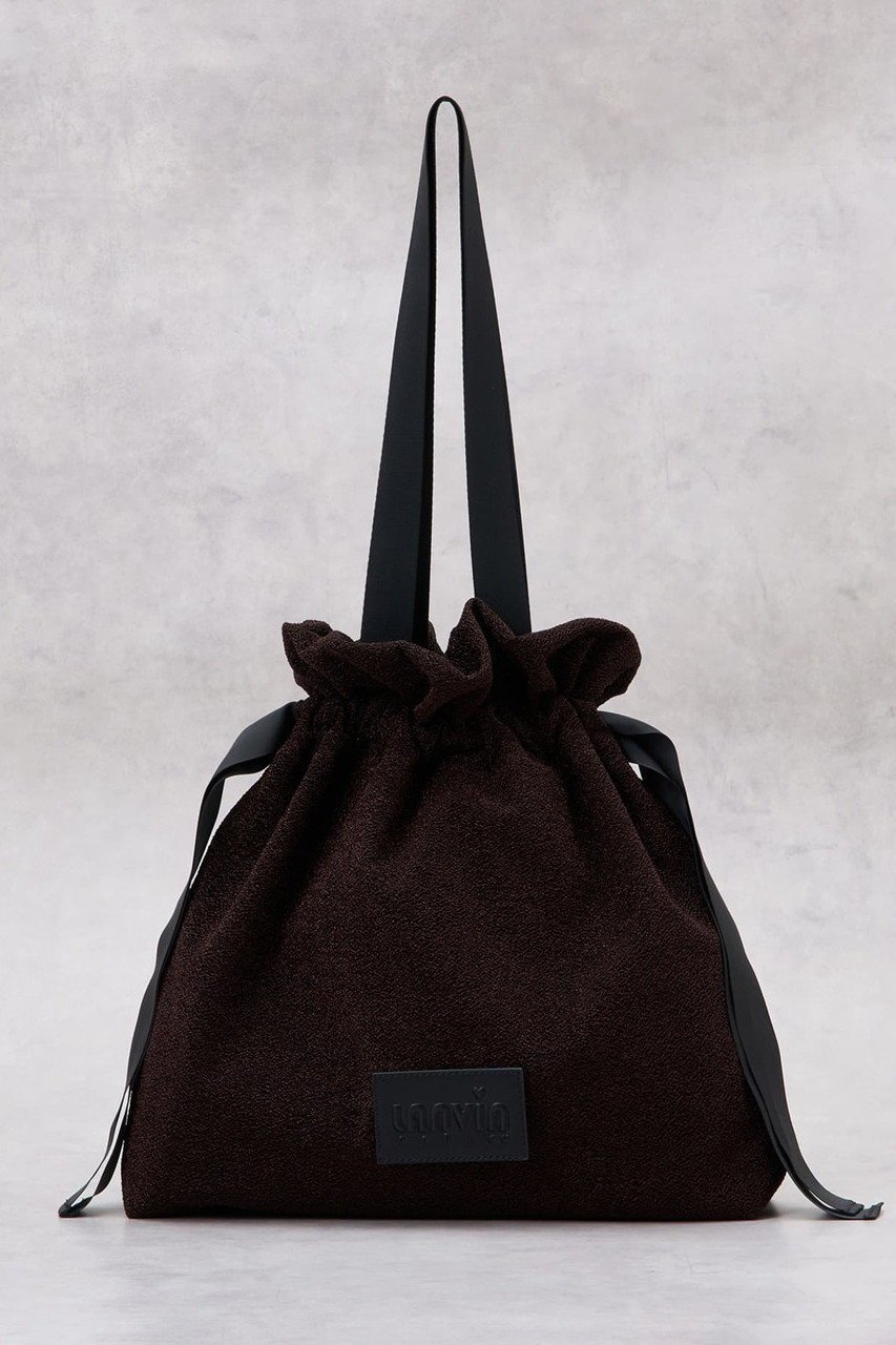 【ランバン オン ブルー/LANVIN en Bleu】のラメグログランギャザーバッグ インテリア・キッズ・メンズ・レディースファッション・服の通販 founy(ファニー) 　ファッション　Fashion　レディースファッション　Fashion for Women　バッグ　Bags　おすすめ　Recommended / Our Picks　ギャザー　Gathered, Ruffled　ドレープ　Drape, Draping Fabric　ポケット　Pocket, Pocket Detail　巾着　Drawstring Bag, Kinchaku　新作・新入荷　New Arrivals / New In　ブラウン|ID: prp329100004896071 ipo3291000000036606401