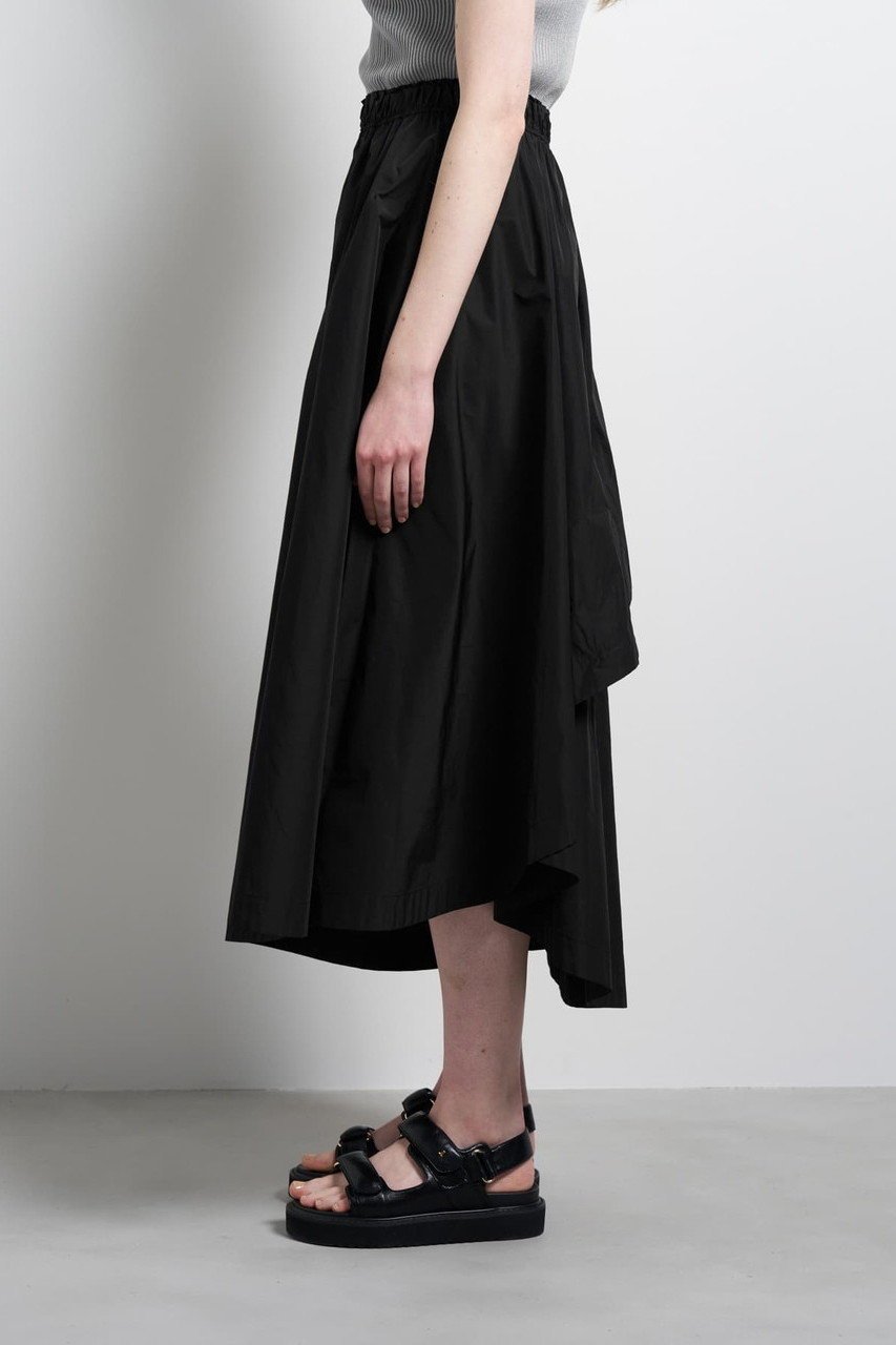 【ランバン オン ブルー/LANVIN en Bleu】のメモリータフタ2WAYスカート 人気、トレンドファッション・服の通販 founy(ファニー) 　ファッション　Fashion　レディースファッション　Fashion for Women　スカート　Skirts　ロングスカート　Long Skirts / Maxi & Midi Skirts　シャンブレー　Chambray, Denim-Like Fabric　シルク　Silk, 100% Silk　タフタ　Taffeta, Structured Fabric　ドレープ　Drape, Draping Fabric　ファブリック　Fabric, Textile　フロント　Front, Front Design　ロング　Long, Long-Length　エレガント 上品　Elegant　新作・新入荷　New Arrivals / New In　other-2|ID: prp329100004896091 ipo3291000000036606649