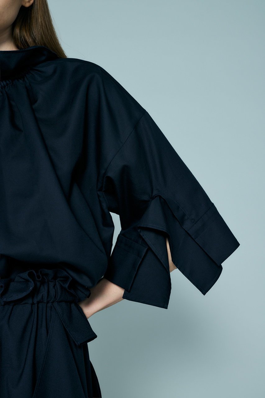 【エンフォルド/ENFOLD】の【4/1 12:00販売開始】HIGH-NECK BLOUSE 人気、トレンドファッション・服の通販 founy(ファニー) 　ファッション　Fashion　レディースファッション　Fashion for Women　トップス・カットソー　Cut & Sew Tops　シャツ・ブラウス・オフィスカジュアル　Elegant Blouses & Button-Ups　エレガント 上品　Elegant　ギャザー　Gathered, Ruffled　ショート　Short, Short Length　シンプル　Simple, Minimal　スクエア　Square, Square Shape　スピンドル　Spindle, Drawcord　スリット　Slit, Slit Detail　スリーブ　Sleeve, Long Sleeve / Short Sleeve　タイプライター　Typewriter Fabric, Crisp Cotton　ドレープ　Drape, Draping Fabric　ハイネック　High Neck, Mock Neck　フロント　Front, Front Design　新作・新入荷　New Arrivals / New In　other-5|ID: prp329100004896568 ipo3291000000036610652