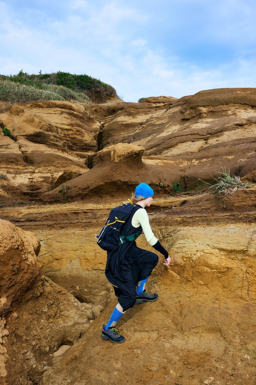 【ナゴンスタンス/nagonstans】のカーブスリーブP.O/プルオーバー 人気、トレンドファッション・服の通販 founy(ファニー) 　ファッション　Fashion　レディースファッション　Fashion for Women　トップス・カットソー　Cut & Sew Tops　シャツ・ブラウス・オフィスカジュアル　Elegant Blouses & Button-Ups　ロングTシャツ・Tシャツ　Longline T-Shirts & Tees　カジュアルプルオーバー・ニットトップス　Pullovers & Knit Tops / Casual Pullovers　カットソー・ベーシックTシャツ　Cut-and-Sewn Tops / Stretch Tees & Basics　インナー　Innerwear　スリーブ　Sleeve, Long Sleeve / Short Sleeve　ロング　Long, Long-Length　other-6|ID: prp329100004898923 ipo3291000000036650951