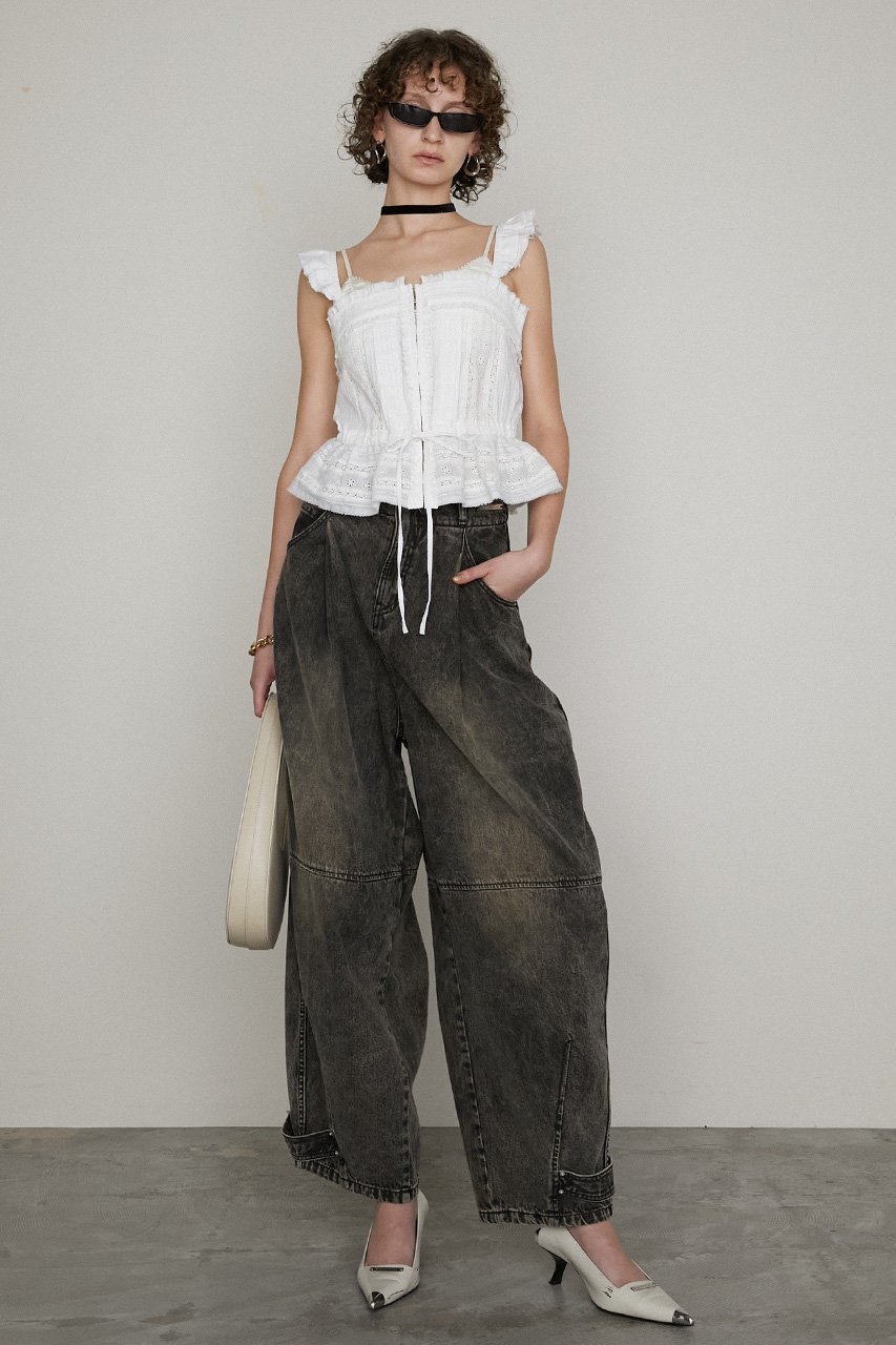 【プランク プロジェクト/PRANK PROJECT】のコットンレースビスチェ / Cotton Lace Bustier 人気、トレンドファッション・服の通販 founy(ファニー) ファッション Fashion レディースファッション Fashion for Women トップス・カットソー Cut & Sew Tops キャミソール&ノースリーブ Camisoles & Sleeveless Tops シャツ・ブラウス・オフィスカジュアル Elegant Blouses & Button-Ups ロングTシャツ・Tシャツ Longline T-Shirts & Tees カットソー・ベーシックTシャツ Cut-and-Sewn Tops / Stretch Tees & Basics ビスチェ Bustiers & Corset Tops / Layered Bustier Style カーゴパンツ Cargo Pants, Utility Pants キャミソール Camisole, Spaghetti Strap Top セットアップ Set-Up, Coordinated Outfit タンク Tank Top, Sleeveless Top デニム Denim, Jeans Material ビスチェ Bustier, Corset Top フロント Front, Front Design ボトム Bottoms, Lower Wear モダン Modern, Contemporary レース Lace, Lace Fabric 今季 This Season, Current Season other-8|ID: prp329100004898950 ipo3291000000036651232