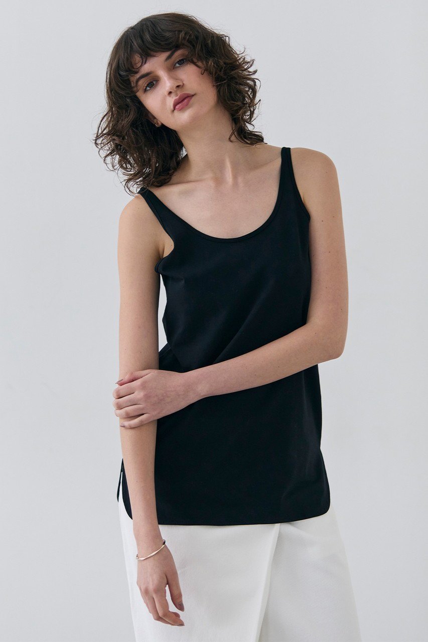 【ベイジ,/BEIGE,】のBROIS(ブロア)/シャツテールタンクトップ 人気、トレンドファッション・服の通販 founy(ファニー) 　ファッション　Fashion　レディースファッション　Fashion for Women　トップス・カットソー　Cut & Sew Tops　キャミソール&ノースリーブ　Camisoles & Sleeveless Tops　シャツ・ブラウス・オフィスカジュアル　Elegant Blouses & Button-Ups　ロングTシャツ・Tシャツ　Longline T-Shirts & Tees　カットソー・ベーシックTシャツ　Cut-and-Sewn Tops / Stretch Tees & Basics　キャミソール　Camisole, Spaghetti Strap Top　シンプル　Simple, Minimal　ストレッチ　Stretch, Stretchy Fabric　タンク　Tank Top, Sleeveless Top　ロング　Long, Long-Length　other-7|ID: prp329100004898978 ipo3291000000036651504