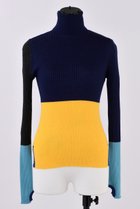 【ナゴンスタンス/nagonstans】のhigh neck L/Sロングスリーブカットソー 人気、トレンドファッション・服の通販 founy(ファニー) ファッション Fashion レディースファッション Fashion for Women トップス・カットソー Cut & Sew Tops シャツ・ブラウス・オフィスカジュアル Elegant Blouses & Button-Ups ロングTシャツ・Tシャツ Longline T-Shirts & Tees カットソー・ベーシックTシャツ Cut-and-Sewn Tops / Stretch Tees & Basics カットソー Cut and Sewn Top スリット Slit, Slit Detail スリーブ Sleeve, Long Sleeve / Short Sleeve フィット Fit, Slim Fit ブロック Block, Solid Block Pattern ロング Long, Long-Length 冬 Winter / This Winter thumbnail Space|ID: prp329100004898982 ipo3291000000036651548