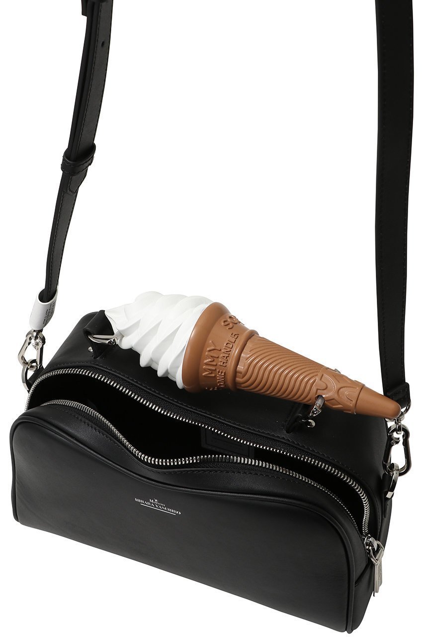 【メゾン ミハラヤスヒロ/Maison MIHARA YASUHIRO】の【UNISEX】SOFTSERVE ボストンバッグ 人気、トレンドファッション・服の通販 founy(ファニー) 　ファッション　Fashion　レディースファッション　Fashion for Women　バッグ　Bags　ユニセックス　Unisex, Genderless　なめらか　Smooth, Silky Texture　アクセサリー　Fashion Accessories　ボストンバッグ　Boston Bag, Retro Bag　ポーチ　Pouch, Small Case　モチーフ　Motif, Design Theme　財布　Wallet, Purse　other-5|ID: prp329100004899003 ipo3291000000036651802