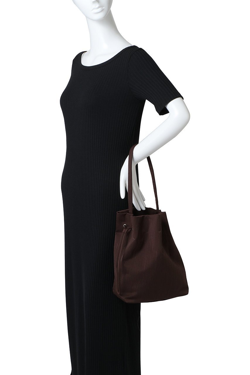 【メアリ オル ターナ/MARY AL TERNA】のWRAPPING リサイクルナイロンショルダートート M 人気、トレンドファッション・服の通販 founy(ファニー) 　ファッション　Fashion　レディースファッション　Fashion for Women　バッグ　Bags　ショルダー　Shoulder, Shoulder Strap　スタイリッシュ　Stylish, Fashionable　巾着　Drawstring Bag, Kinchaku　other-2|ID: prp329100004899257 ipo3291000000036655367