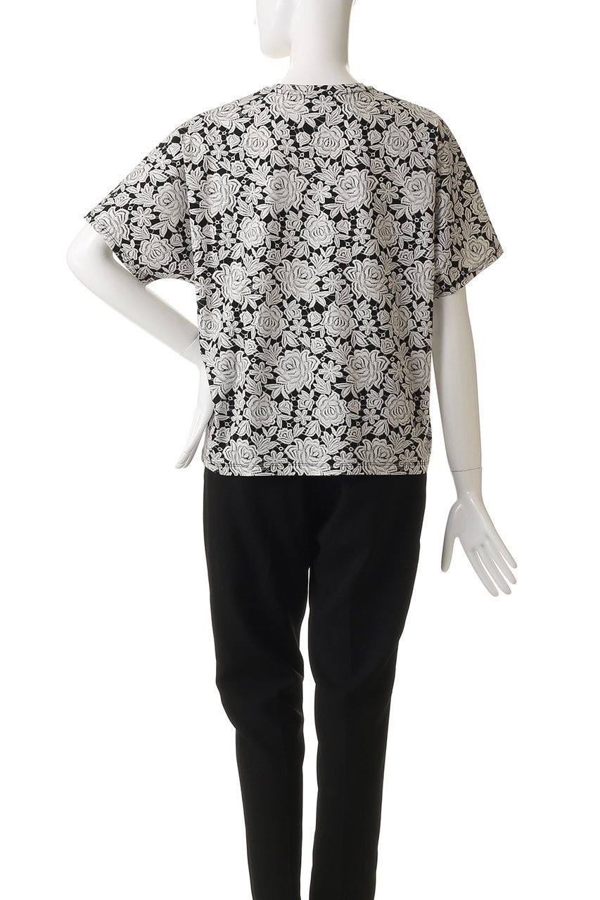 【アミカ/AMICA】のヴィンテージレースTシャツ 人気、トレンドファッション・服の通販 founy(ファニー) 　ファッション　Fashion　レディースファッション　Fashion for Women　アウター　Coat / Outerwear Collection　トップス・カットソー　Cut & Sew Tops　シャツ・ブラウス・オフィスカジュアル　Elegant Blouses & Button-Ups　ロングTシャツ・Tシャツ　Longline T-Shirts & Tees　ベスト&ジレ / 重ね着スタイル　Vests & Gilets　カットソー・ベーシックTシャツ　Cut-and-Sewn Tops / Stretch Tees & Basics　エレガント 上品　Elegant　コレクション　Collection, Seasonal Line　ショート　Short, Short Length　スリーブ　Sleeve, Long Sleeve / Short Sleeve　プリント　Print, Printed Pattern　モノトーン　Monotone, Black and White　レース　Lace, Lace Fabric　定番　Standard, Basic Item　other-4|ID: prp329100004899291 ipo3291000000036655638