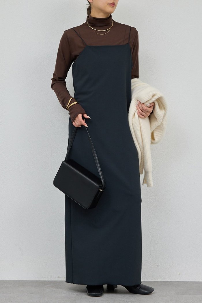 【ガリャルダガランテ/GALLARDAGALANTE】のストレッチマキシキャミワンピース インテリア・キッズ・メンズ・レディースファッション・服の通販 founy(ファニー) https://founy.com/ ファッション Fashion レディースファッション Fashion for Women ワンピース Dresses キャミソールワンピース Camisole Dresses チュニック Tunic Tops & Dresses おすすめ Recommended / Our Picks インナー Innerwear キャミワンピース Cami Dress, Slip Dress ジャケット Jacket, Outerwear ストレッチ Stretch, Stretchy Fabric スリット Slit, Slit Detail チュニック Tunic, Long Top ポケット Pocket, Pocket Detail ロング Long, Long-Length ビジネス 仕事 通勤 Business / Work / Commuting 旅行 Travel |ID: prp329100004899309 ipo3291000000036655780