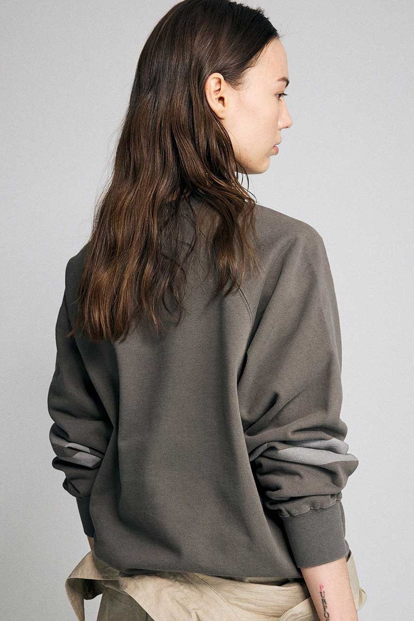 【ブリル/BRILL】のフットボールスウェット 人気、トレンドファッション・服の通販 founy(ファニー) 　ファッション　Fashion　レディースファッション　Fashion for Women　トップス・カットソー　Cut & Sew Tops　シャツ・ブラウス・オフィスカジュアル　Elegant Blouses & Button-Ups　レディースパーカー・カジュアルフーディー　Casual Hoodies & Sweatshirts　ロングTシャツ・Tシャツ　Longline T-Shirts & Tees　スウェット・クルーネックトップス　Sweatshirts & Crewnecks / Relaxed Fit Sweat Tops　カットソー・ベーシックTシャツ　Cut-and-Sewn Tops / Stretch Tees & Basics　スウェット / スエット　Sweatshirt, Sweatwear　スポーティ　Sporty, Casual Athletic　フィット　Fit, Slim Fit　ベーシック　Basic, Essential　ミドル　Middle Length, Mid Height　ヴィンテージ　Vintage Style　other-4|ID: prp329100004899569 ipo3291000000036657880