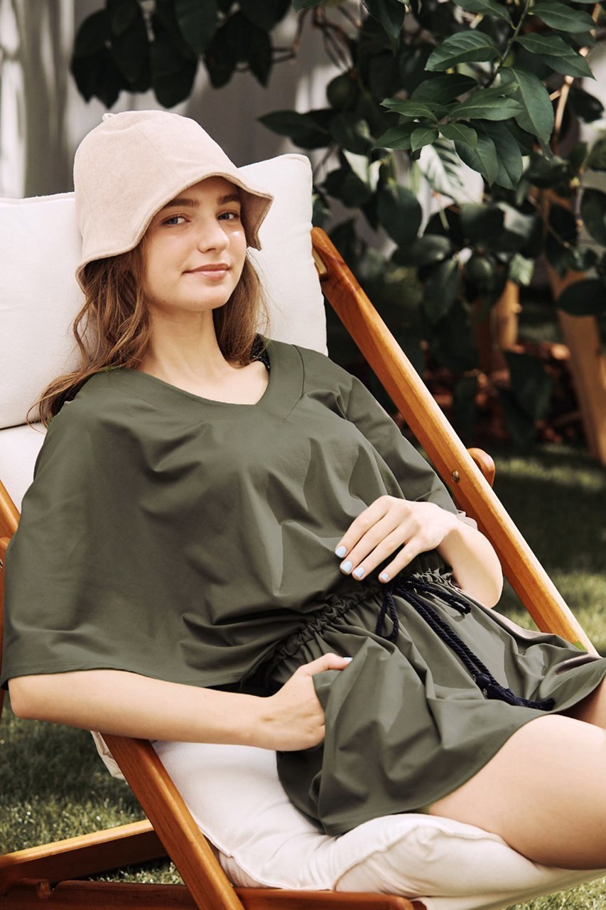 【レイール/Reir】の【San-ai Resort】ポンチョ (UPF50+) 人気、トレンドファッション・服の通販 founy(ファニー) 　ファッション　Fashion　レディースファッション　Fashion for Women　水着　Swimwear　レディース水着・ビーチウェア　Swimwear & Beachwear　ワンピース　Dresses　なめらか　Smooth, Silky Texture　スポーツ　Sports, Activewear　ブラウジング　Blouson Silhouette, Cinched Waist　ポケット　Pocket, Pocket Detail　ポンチョ　Poncho, Cape Style　リゾート　Resort, Vacation Style　リボン　Ribbon, Bow　水着　Swimsuit, Swimwear　other-7|ID: prp329100004899654 ipo3291000000036659318