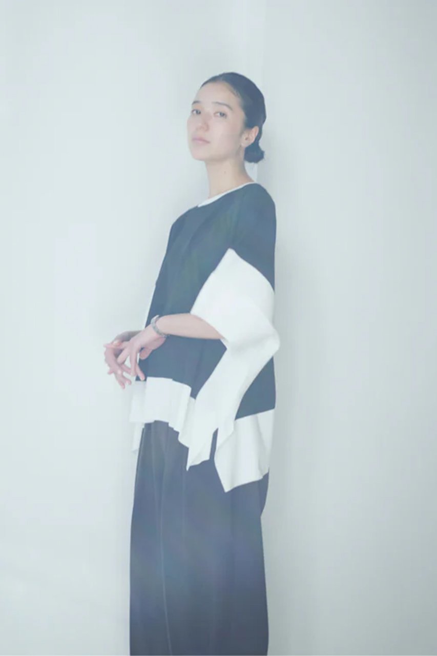 【レリル/lelill】のハイテクバイカラーケープ 人気、トレンドファッション・服の通販 founy(ファニー) 　ファッション　Fashion　レディースファッション　Fashion for Women　トップス・カットソー　Cut & Sew Tops　シャツ・ブラウス・オフィスカジュアル　Elegant Blouses & Button-Ups　ロングTシャツ・Tシャツ　Longline T-Shirts & Tees　カットソー・ベーシックTシャツ　Cut-and-Sewn Tops / Stretch Tees & Basics　ショート　Short, Short Length　スリーブ　Sleeve, Long Sleeve / Short Sleeve　ワイド　Wide, Wide Fit　夏　Summer　軽量　Lightweight, Ultra Light　other-6|ID: prp329100004899692 ipo3291000000036659792