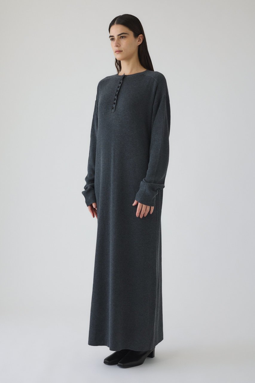 【リムアーク/RIM.ARK】のFabric covered button dress/ドレス 人気、トレンドファッション・服の通販 founy(ファニー) 　ファッション　Fashion　レディースファッション　Fashion for Women　ワンピース　Dresses　フォーマル・パーティードレス・結婚式用ドレス　Elegant & Casual Dresses　チュニック　Tunic Tops & Dresses　サテン　Satin, Glossy Fabric　シューズ　Shoes, Footwear　チュニック　Tunic, Long Top　ドレス　Dress, One-Piece　フラット　Flat, Flat Shoes　リラックス　Relax, Relaxed Fit　ロング　Long, Long-Length　other-2|ID: prp329100004901516 ipo3291000000036678540