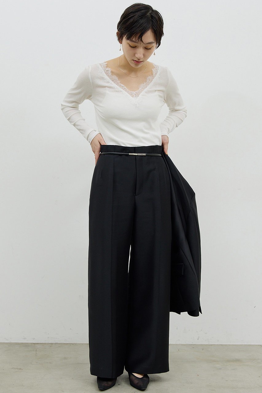 【ガリャルダガランテ/GALLARDAGALANTE】のVレースロンTee 人気、トレンドファッション・服の通販 founy(ファニー) ファッション Fashion レディースファッション Fashion for Women トップス・カットソー Cut & Sew Tops シャツ・ブラウス・オフィスカジュアル Elegant Blouses & Button-Ups ロングTシャツ・Tシャツ Longline T-Shirts & Tees カットソー・ベーシックTシャツ Cut-and-Sewn Tops / Stretch Tees & Basics おすすめ Recommended / Our Picks インナー Innerwear カットソー Cut and Sewn Top スリーブ Sleeve, Long Sleeve / Short Sleeve デコルテ Décolleté, Neckline マニッシュ Mannish, Boyish レース Lace, Lace Fabric ロング Long, Long-Length other-3|ID: prp329100004901754 ipo3291000000036711718