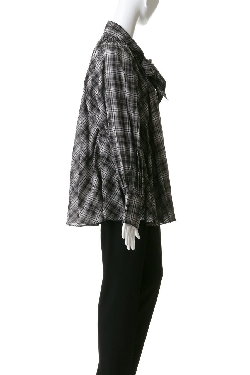 【メゾンスペシャル/MAISON SPECIAL】のV-neck voluminous blouse/タイ付Vネックボリュームブラウス 大人の最旬トレンドファッション＆コーディネート founy(ファウニー) 　ファッション　Fashion　レディースファッション　Fashion for Women　トップス・カットソー　Cut & Sew Tops　シャツ・ブラウス・オフィスカジュアル　Elegant Blouses & Button-Ups　Vネックトップス　V-Neck Tops / V-Cut Neckline Shirts　キュプラ　Cupro, Eco Fabric　ストライプ　Stripe, Striped Pattern　スリーブ　Sleeve, Long Sleeve / Short Sleeve　チェック　Check, Plaid, Tartan　フラット　Flat, Flat Shoes　フロント　Front, Front Design　マフラー　Scarf, Muffler　リボン　Ribbon, Bow　ロング　Long, Long-Length　other-3|ID: prp329100004901782 ipo3291000000036681248