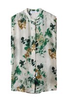 【サクラ/SACRA】のフラワー柄ノースリーブブラウス 人気、トレンドファッション・服の通販 founy(ファニー) ファッション Fashion レディースファッション Fashion for Women トップス・カットソー Cut & Sew Tops キャミソール&ノースリーブ Camisoles & Sleeveless Tops シャツ・ブラウス・オフィスカジュアル Elegant Blouses & Button-Ups ショルダー Shoulder, Shoulder Strap ドレープ Drape, Draping Fabric ノースリーブ Sleeveless, No-Sleeve フラワー Flower, Floral プリント Print, Printed Pattern ボックス Boxy, Box Shape 春 Spring thumbnail グリーン|ID: prp329100004901940 ipo3291000000036683313