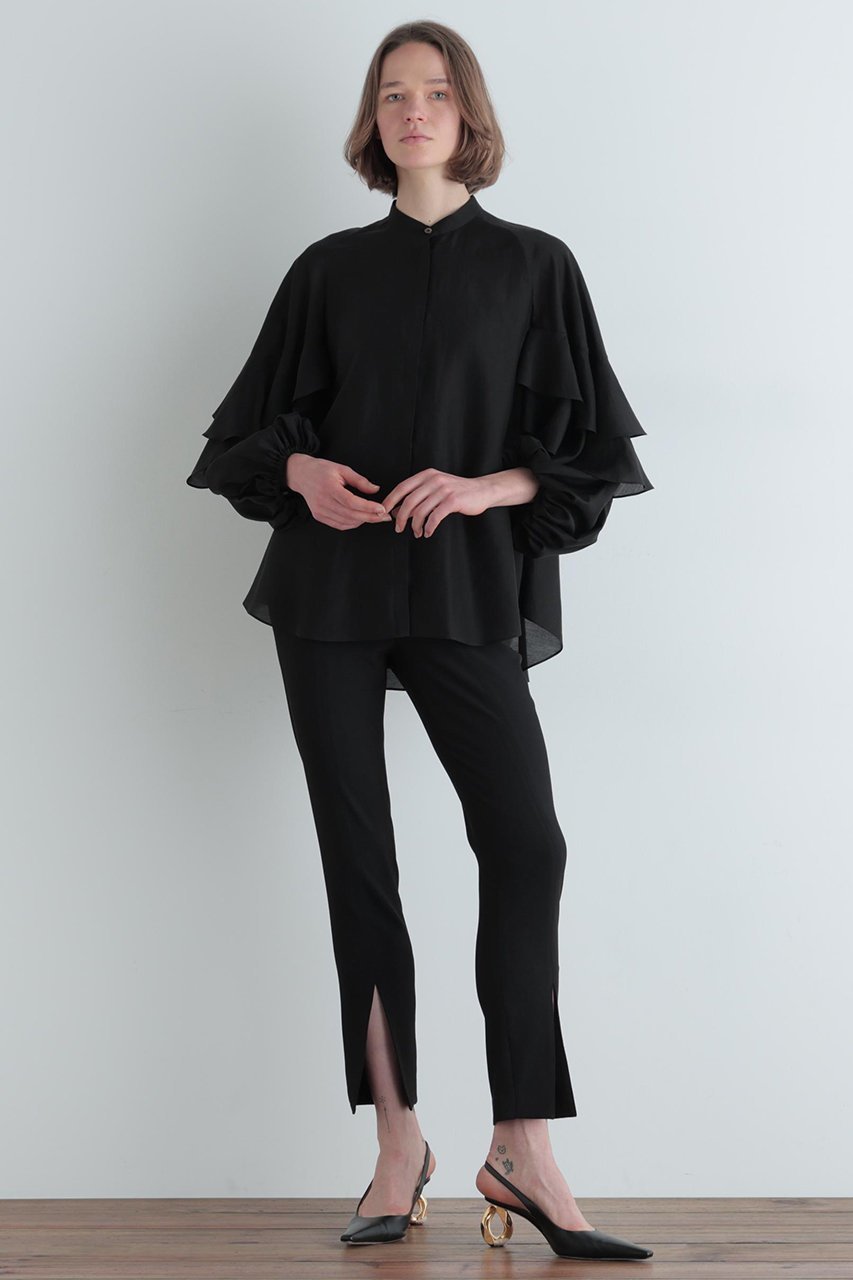 【ル フィル/LE PHIL】のスタンドカラーフリルブラウス 人気、トレンドファッション・服の通販 founy(ファニー) 　ファッション　Fashion　レディースファッション　Fashion for Women　トップス・カットソー　Cut & Sew Tops　シャツ・ブラウス・オフィスカジュアル　Elegant Blouses & Button-Ups　おすすめ　Recommended / Our Picks　オーガンジー　Organza Fabric　ギャザー　Gathered, Ruffled　スタンダード　Standard, Basic　スタンド　Stand Collar, Upright Stand　スリーブ　Sleeve, Long Sleeve / Short Sleeve　バランス　Balance, Style Balance　フェミニン　Feminine, Girly　フリル　Frill, Ruffle　ボトム　Bottoms, Lower Wear　ロング　Long, Long-Length　other-3|ID: prp329100004902172 ipo3291000000036685575