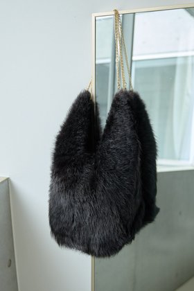 【ウィムガゼット/Whim Gazette】 トスカーナムートンチェーンBAG人気、トレンドファッション・服の通販 founy(ファニー) ファッション Fashion レディースファッション Fashion for Women バッグ Bags シンプル Simple, Minimal チェーン Chain, Chain Strap フェミニン Feminine, Girly エレガント 上品 Elegant A/W・秋冬 Autumn/Winter |ID:prp329100004902321