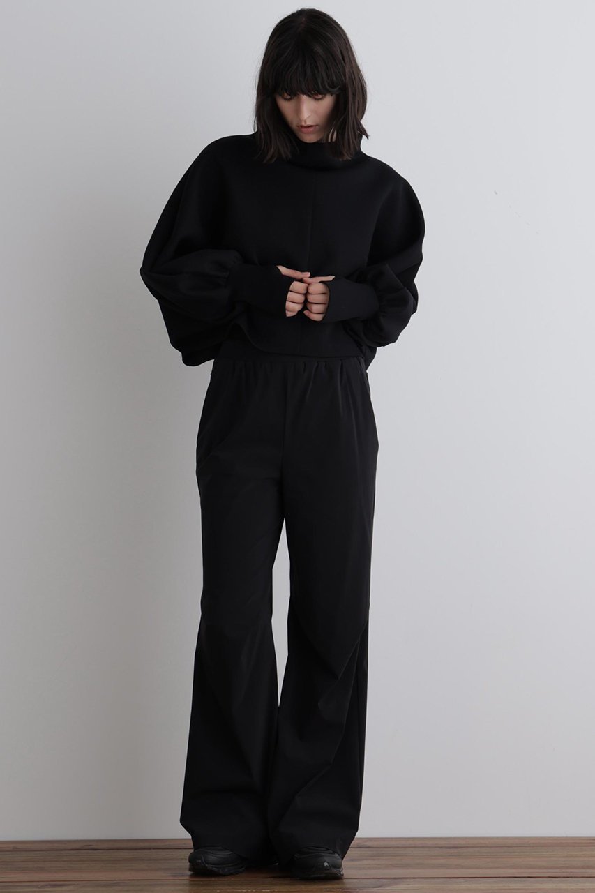 【ル フィル/LE PHIL】の《LE PHIL SPORTS》ライトダンボールショート丈プルオーバー 人気、トレンドファッション・服の通販 founy(ファニー) 　ファッション　Fashion　レディースファッション　Fashion for Women　トップス・カットソー　Cut & Sew Tops　シャツ・ブラウス・オフィスカジュアル　Elegant Blouses & Button-Ups　ロングTシャツ・Tシャツ　Longline T-Shirts & Tees　カジュアルプルオーバー・ニットトップス　Pullovers & Knit Tops / Casual Pullovers　カットソー・ベーシックTシャツ　Cut-and-Sewn Tops / Stretch Tees & Basics　コンパクト　Compact, Small Size　ショート　Short, Short Length　スタンダード　Standard, Basic　スニーカー　Sneakers, Trainers　スポーツ　Sports, Activewear　スポーティ　Sporty, Casual Athletic　スリーブ　Sleeve, Long Sleeve / Short Sleeve　ハイネック　High Neck, Mock Neck　バランス　Balance, Style Balance　フォルム　Silhouette, Form　ミックス　Mix, Mixed Style　ロング　Long, Long-Length　other-3|ID: prp329100004902507 ipo3291000000036689173