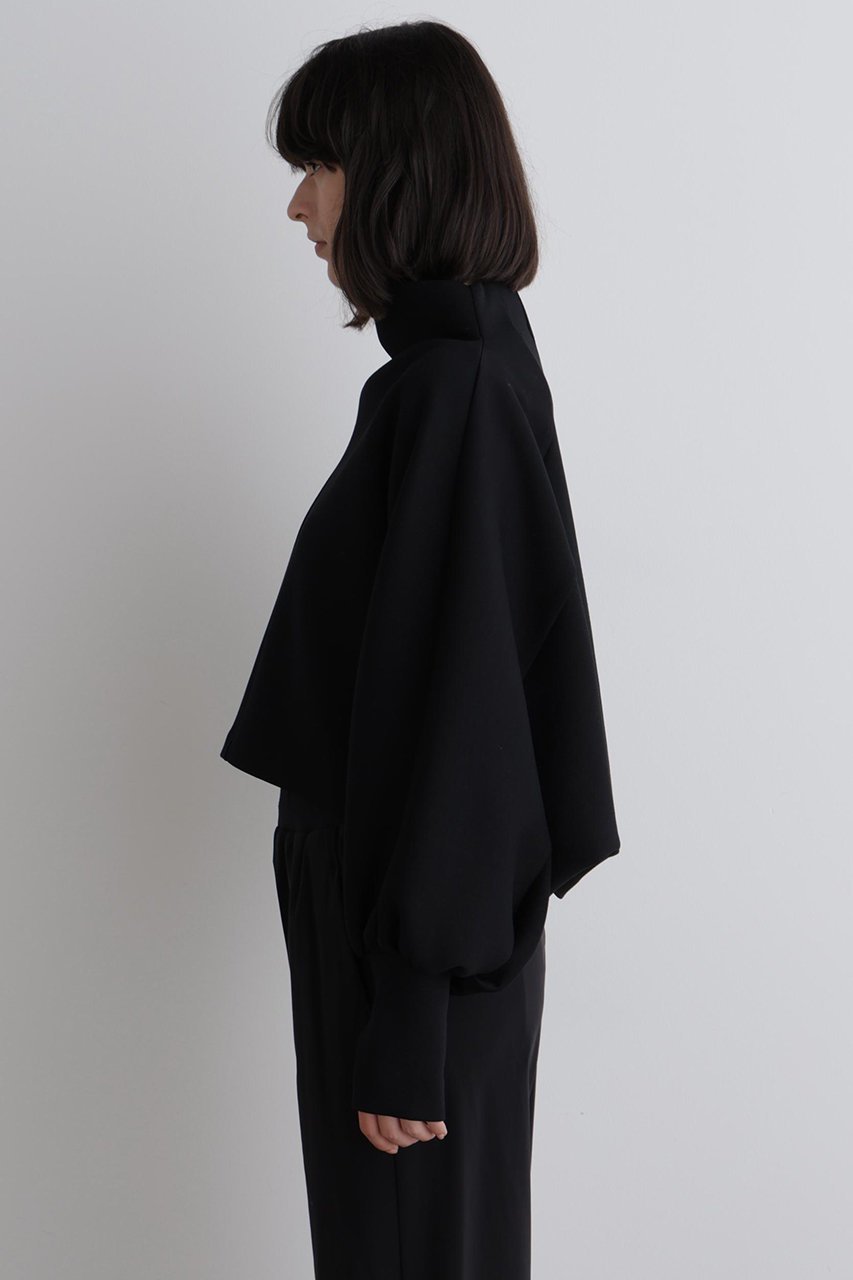 【ル フィル/LE PHIL】の《LE PHIL SPORTS》ライトダンボールショート丈プルオーバー 人気、トレンドファッション・服の通販 founy(ファニー) 　ファッション　Fashion　レディースファッション　Fashion for Women　トップス・カットソー　Cut & Sew Tops　シャツ・ブラウス・オフィスカジュアル　Elegant Blouses & Button-Ups　ロングTシャツ・Tシャツ　Longline T-Shirts & Tees　カジュアルプルオーバー・ニットトップス　Pullovers & Knit Tops / Casual Pullovers　カットソー・ベーシックTシャツ　Cut-and-Sewn Tops / Stretch Tees & Basics　コンパクト　Compact, Small Size　ショート　Short, Short Length　スタンダード　Standard, Basic　スニーカー　Sneakers, Trainers　スポーツ　Sports, Activewear　スポーティ　Sporty, Casual Athletic　スリーブ　Sleeve, Long Sleeve / Short Sleeve　ハイネック　High Neck, Mock Neck　バランス　Balance, Style Balance　フォルム　Silhouette, Form　ミックス　Mix, Mixed Style　ロング　Long, Long-Length　other-4|ID: prp329100004902507 ipo3291000000036689174