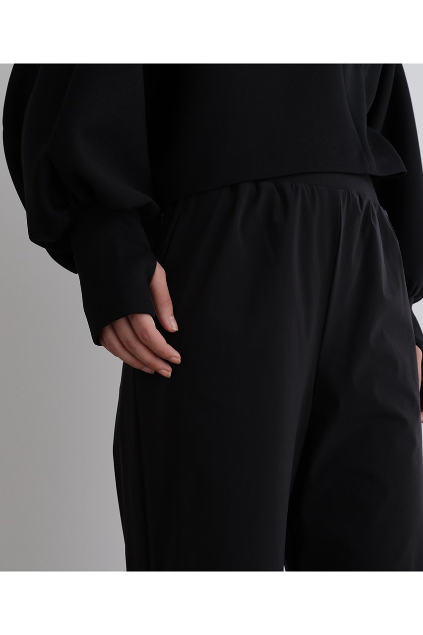 【ル フィル/LE PHIL】の《LE PHIL SPORTS》ライトダンボールショート丈プルオーバー 人気、トレンドファッション・服の通販 founy(ファニー) 　ファッション　Fashion　レディースファッション　Fashion for Women　トップス・カットソー　Cut & Sew Tops　シャツ・ブラウス・オフィスカジュアル　Elegant Blouses & Button-Ups　ロングTシャツ・Tシャツ　Longline T-Shirts & Tees　カジュアルプルオーバー・ニットトップス　Pullovers & Knit Tops / Casual Pullovers　カットソー・ベーシックTシャツ　Cut-and-Sewn Tops / Stretch Tees & Basics　コンパクト　Compact, Small Size　ショート　Short, Short Length　スタンダード　Standard, Basic　スニーカー　Sneakers, Trainers　スポーツ　Sports, Activewear　スポーティ　Sporty, Casual Athletic　スリーブ　Sleeve, Long Sleeve / Short Sleeve　ハイネック　High Neck, Mock Neck　バランス　Balance, Style Balance　フォルム　Silhouette, Form　ミックス　Mix, Mixed Style　ロング　Long, Long-Length　other-8|ID: prp329100004902507 ipo3291000000036689178