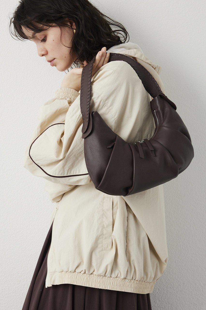 【ウィムガゼット/Whim Gazette】の【Hoaw.】ホーボーバッグ 人気、トレンドファッション・服の通販 founy(ファニー) 　ファッション　Fashion　レディースファッション　Fashion for Women　バッグ　Bags　アクセサリー　Fashion Accessories　ギャザー　Gathered, Ruffled　コンパクト　Compact, Small Size　軽量　Lightweight, Ultra Light　シューズ　Shoes, Footwear　シンプル　Simple, Minimal　ハンド　Hand, Handmade　フォルム　Silhouette, Form　ポケット　Pocket, Pocket Detail　other-2|ID: prp329100004902607 ipo3291000000036690322