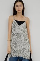 【ガリャルダガランテ/GALLARDAGALANTE】の【セットアップ対応】ボタニカルサテンキャミ 人気、トレンドファッション・服の通販 founy(ファニー) ファッション Fashion レディースファッション Fashion for Women トップス・カットソー Cut & Sew Tops キャミソール&ノースリーブ Camisoles & Sleeveless Tops シャツ・ブラウス・オフィスカジュアル Elegant Blouses & Button-Ups おすすめ Recommended / Our Picks とろみ Fluid, Flowy Fabric キャミソール Camisole, Spaghetti Strap Top サテン Satin, Glossy Fabric セットアップ Set-Up, Coordinated Outfit ノースリーブ Sleeveless, No-Sleeve ボタニカル Botanical, Floral Pattern |ID:prp329100004902730