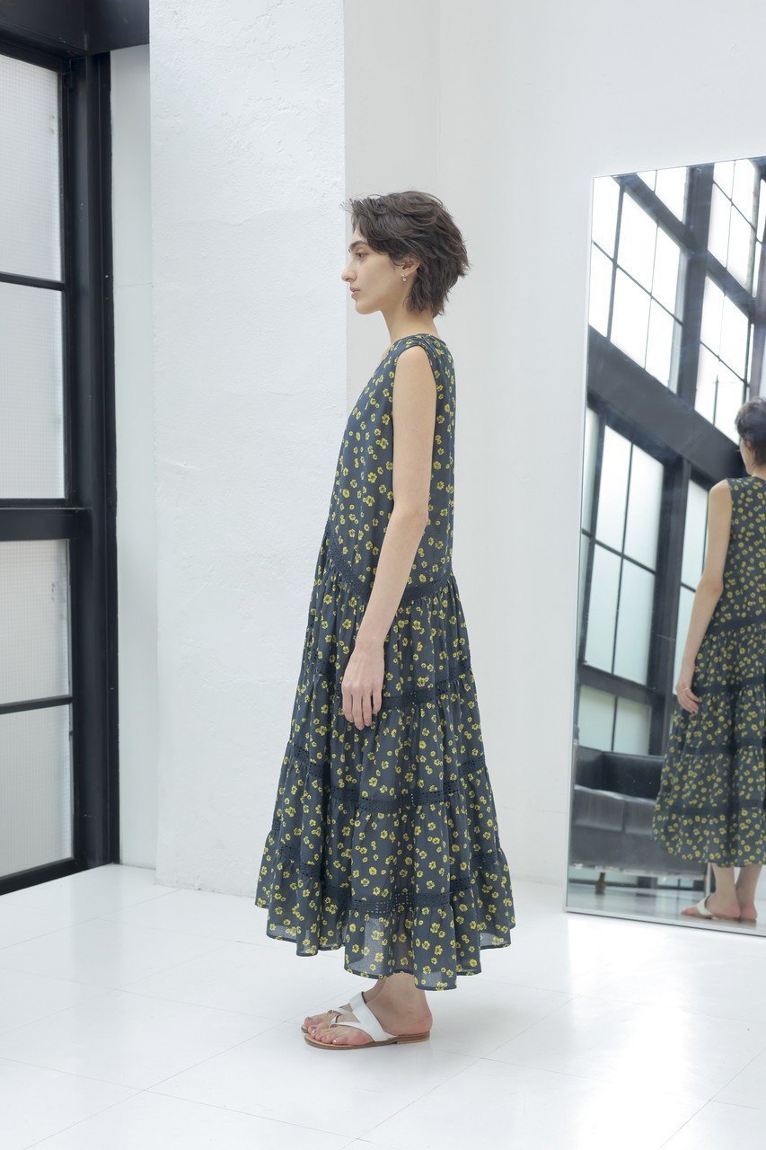 【マーレット/MERLETTE】のWALLIS PRINT フラワープリント Vネックティアードドレス 人気、トレンドファッション・服の通販 founy(ファニー) 　ファッション　Fashion　レディースファッション　Fashion for Women　ワンピース　Dresses　フォーマル・パーティードレス・結婚式用ドレス　Elegant & Casual Dresses　チュニック　Tunic Tops & Dresses　チュニック　Tunic, Long Top　ティアード　Tiered, Tiered Style　ドレス　Dress, One-Piece　フェミニン　Feminine, Girly　フラワー　Flower, Floral　プリント　Print, Printed Pattern　モダン　Modern, Contemporary　other-7|ID: prp329100004902854 ipo3291000000036693592