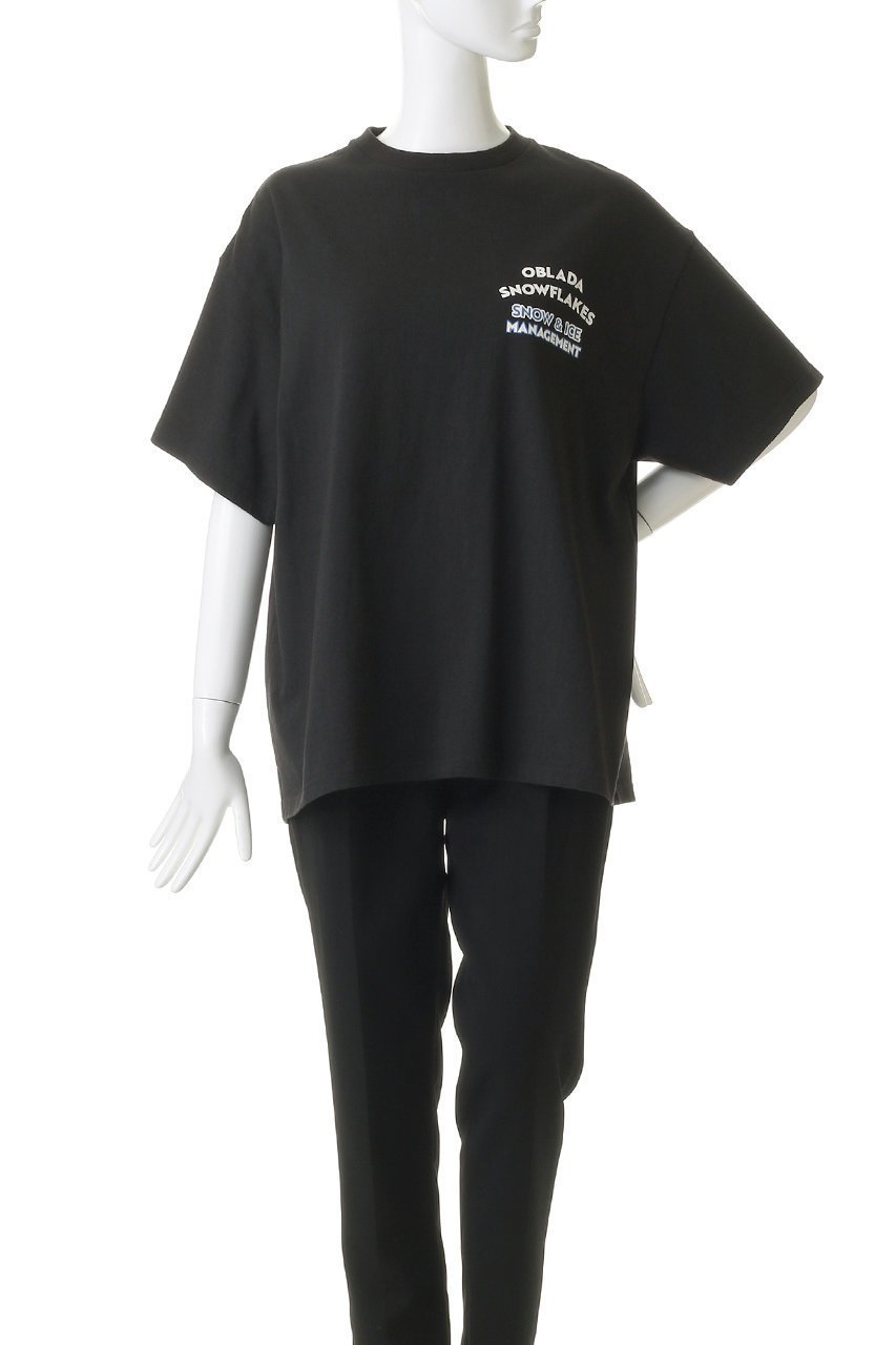 【オブラダ/Oblada】のSNOWFLAKES Tシャツ 人気、トレンドファッション・服の通販 founy(ファニー) ファッション Fashion レディースファッション Fashion for Women トップス・カットソー Cut & Sew Tops シャツ・ブラウス・オフィスカジュアル Elegant Blouses & Button-Ups ロングTシャツ・Tシャツ Longline T-Shirts & Tees カットソー・ベーシックTシャツ Cut-and-Sewn Tops / Stretch Tees & Basics グラフィック Graphic, Graphic Design ショート Short, Short Length スリーブ Sleeve, Long Sleeve / Short Sleeve モダン Modern, Contemporary リラックス Relax, Relaxed Fit other-2|ID: prp329100004902941 ipo3291000000036694379
