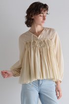 【マルティニーク/martinique】のプリーツブラウス 人気、トレンドファッション・服の通販 founy(ファニー) ファッション Fashion レディースファッション Fashion for Women トップス・カットソー Cut & Sew Tops シャツ・ブラウス・オフィスカジュアル Elegant Blouses & Button-Ups おすすめ Recommended / Our Picks ギャザー Gathered, Ruffled シルク Silk, 100% Silk シンプル Simple, Minimal スリーブ Sleeve, Long Sleeve / Short Sleeve フロント Front, Front Design プリーツ Pleats, Pleated ペンシル Pencil, Pencil Skirt リラックス Relax, Relaxed Fit ロング Long, Long-Length エレガント 上品 Elegant thumbnail アイボリー|ID: prp329100004902985 ipo3291000000036694939