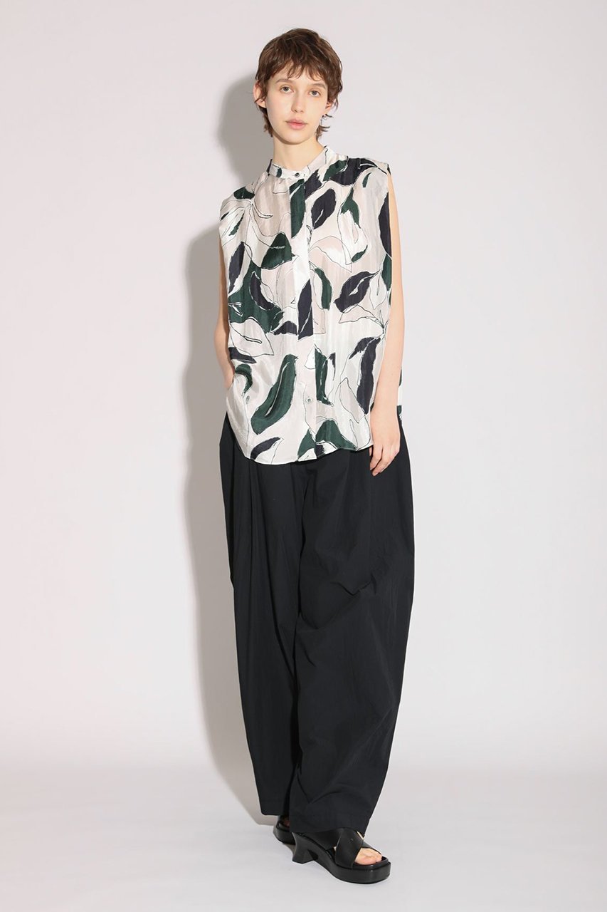 【サクラ/SACRA】のリーフ柄ノースリーブブラウス 人気、トレンドファッション・服の通販 founy(ファニー) 　ファッション　Fashion　レディースファッション　Fashion for Women　トップス・カットソー　Cut & Sew Tops　キャミソール&ノースリーブ　Camisoles & Sleeveless Tops　シャツ・ブラウス・オフィスカジュアル　Elegant Blouses & Button-Ups　ショルダー　Shoulder, Shoulder Strap　ドレープ　Drape, Draping Fabric　ノースリーブ　Sleeveless, No-Sleeve　ボックス　Boxy, Box Shape　リネン　Linen, Linen Fabric　リーフ　Leaf, Botanical Leaf　ワイド　Wide, Wide Fit　夏　Summer　新作・新入荷　New Arrivals / New In　other-6|ID: prp329100004903102 ipo3291000000036695964