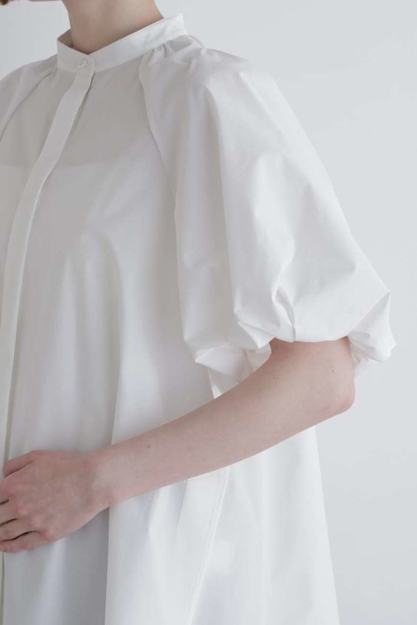 【ル フィル/LE PHIL】のギャザースリーブブラウス 人気、トレンドファッション・服の通販 founy(ファニー) 　ファッション　Fashion　レディースファッション　Fashion for Women　トップス・カットソー　Cut & Sew Tops　シャツ・ブラウス・オフィスカジュアル　Elegant Blouses & Button-Ups　クッション　Cushion, Throw Pillow　ショート　Short, Short Length　シンプル　Simple, Minimal　ストライプ　Stripe, Striped Pattern　ストレッチ　Stretch, Stretchy Fabric　スリーブ　Sleeve, Long Sleeve / Short Sleeve　タンブラー　Tumbler, Travel Mug　チュニック　Tunic, Long Top　バルーン　Balloon, Balloon Silhouette　ビッグ　Big, Oversized　フロント　Front, Front Design　新作・新入荷　New Arrivals / New In　other-8|ID: prp329100004903106 ipo3291000000036695999