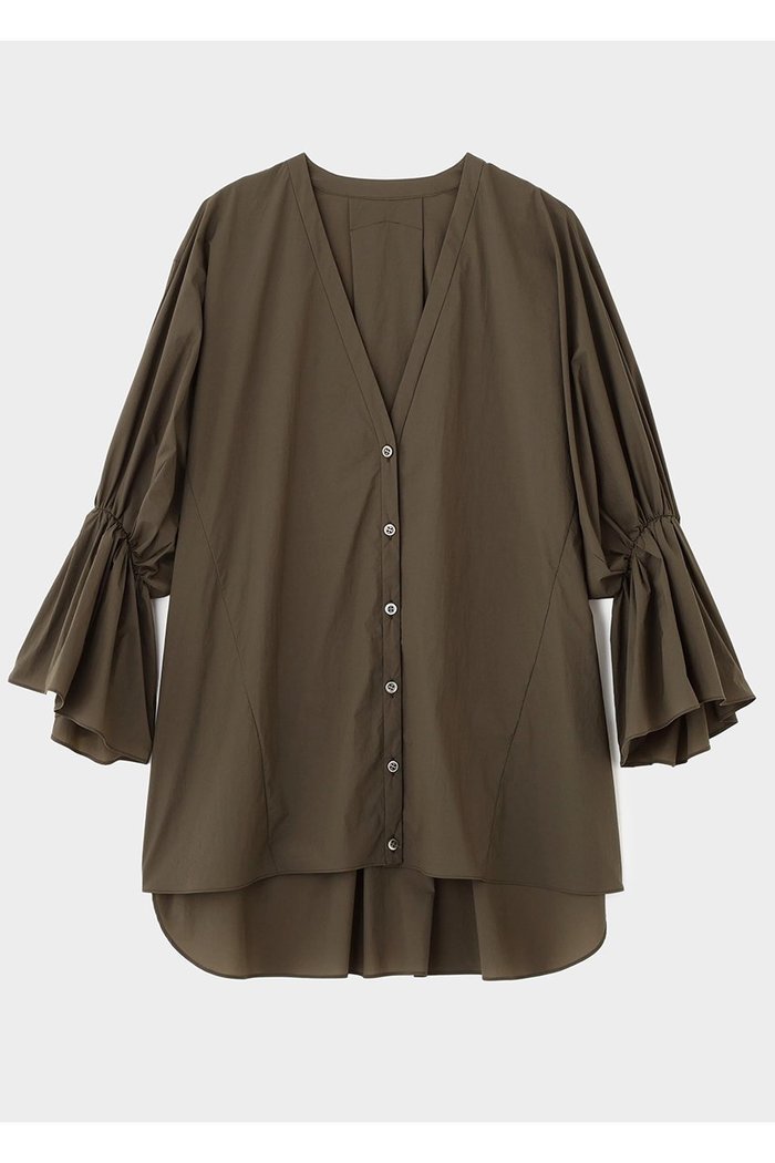 【ル フィル/LE PHIL】のドルマンスリーブブラウス インテリア・キッズ・メンズ・レディースファッション・服の通販 founy(ファニー) https://founy.com/ ファッション Fashion レディースファッション Fashion for Women トップス・カットソー Cut & Sew Tops シャツ・ブラウス・オフィスカジュアル Elegant Blouses & Button-Ups おすすめ Recommended / Our Picks カーディガン Cardigan, Knitwear ストレッチ Stretch, Stretchy Fabric スリーブ Sleeve, Long Sleeve / Short Sleeve タフタ Taffeta, Structured Fabric タンク Tank Top, Sleeveless Top ブルゾン Blouson, Bomber Jacket ロング Long, Long-Length 新作・新入荷 New Arrivals / New In 軽量 Lightweight, Ultra Light |ID: prp329100004903107 ipo3291000000036696000