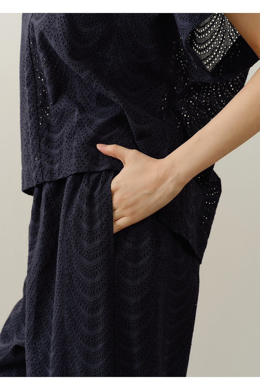 【ヌキテパ/NE QUITTEZ PAS】のCotton Voile Neem Cifre エンブロイダリー パンツ 人気、トレンドファッション・服の通販 founy(ファニー) 　ファッション　Fashion　レディースファッション　Fashion for Women　パンツ　Pants & Trousers　おすすめ　Recommended / Our Picks　エンブロイダリー　Embroidery Design　カットソー　Cut and Sewn Top　シアー　Sheer, See-Through　リラックス　Relax, Relaxed Fit　レース　Lace, Lace Fabric　夏　Summer　新作・新入荷　New Arrivals / New In　軽量　Lightweight, Ultra Light　other-8|ID: prp329100004903115 ipo3291000000036696073