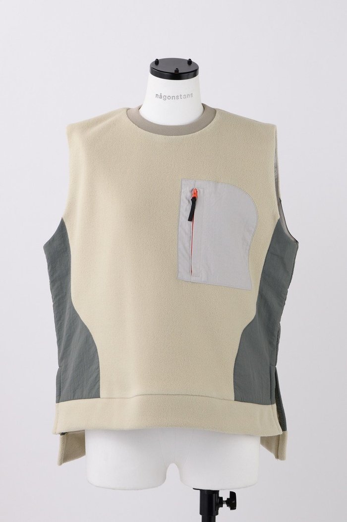 【ナゴンスタンス/nagonstans】のマイクロフリース ベスト インテリア・キッズ・メンズ・レディースファッション・服の通販 founy(ファウニー) https://founy.com/ ファッション Fashion レディースファッション Fashion for Women アウター Coat / Outerwear Collection レディースジャケット・軽アウター Jackets ジャケット Jacket, Outerwear スリット Slit, Slit Detail ベスト Vest, Waistcoat |ID: prp329100004903268 ipo3291000000036697974