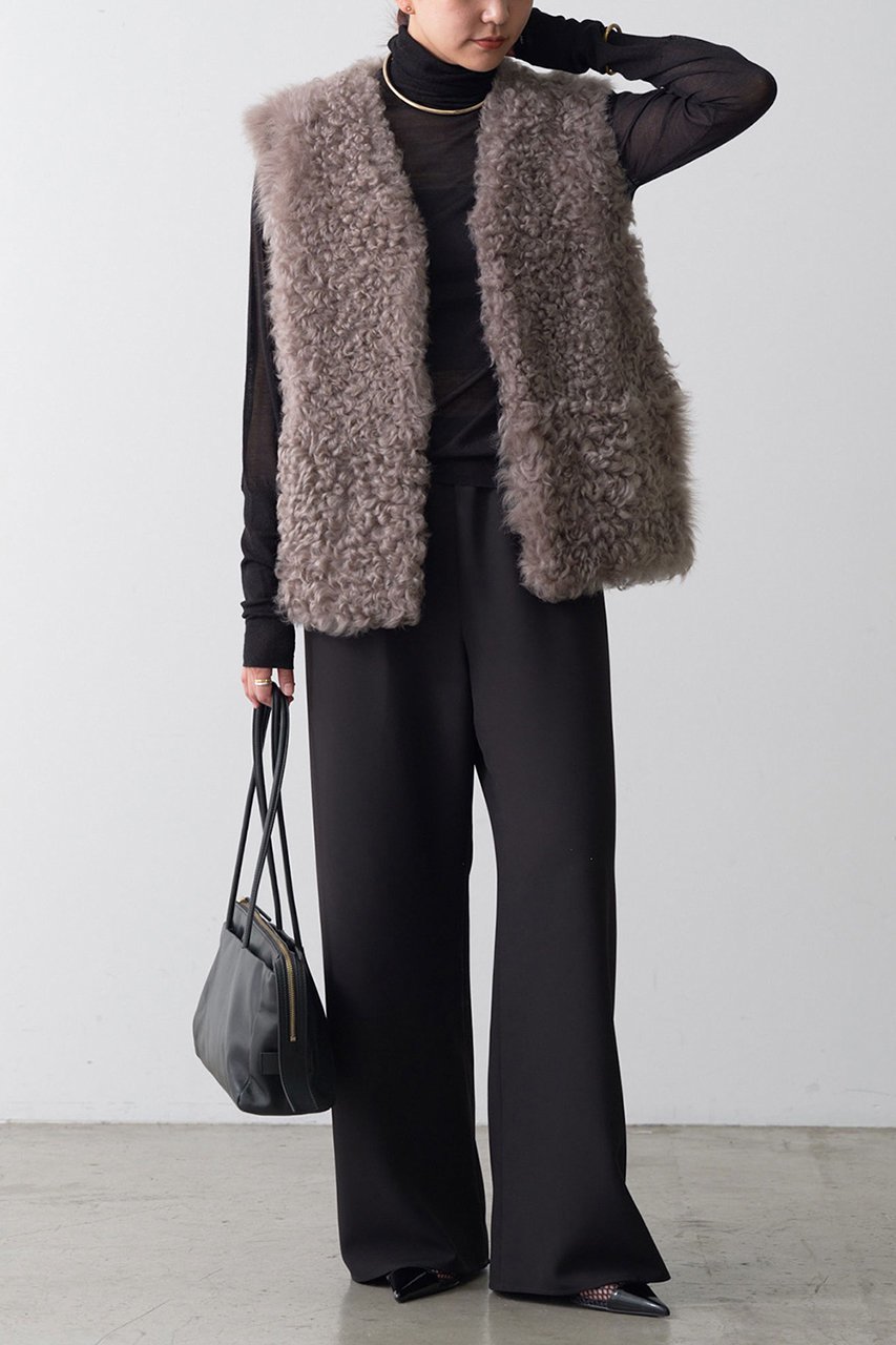 【ガリャルダガランテ/GALLARDAGALANTE】のムートンベスト 人気、トレンドファッション・服の通販 founy(ファニー) 　ファッション　Fashion　レディースファッション　Fashion for Women　アウター　Coat / Outerwear Collection　レディースジャケット・軽アウター　Jackets　ジャケット　Jacket, Outerwear　スウェット / スエット　Sweatshirt, Sweatwear　ベスト　Vest, Waistcoat　A/W・秋冬　Autumn/Winter　other-5|ID: prp329100004903269 ipo3291000000036698013