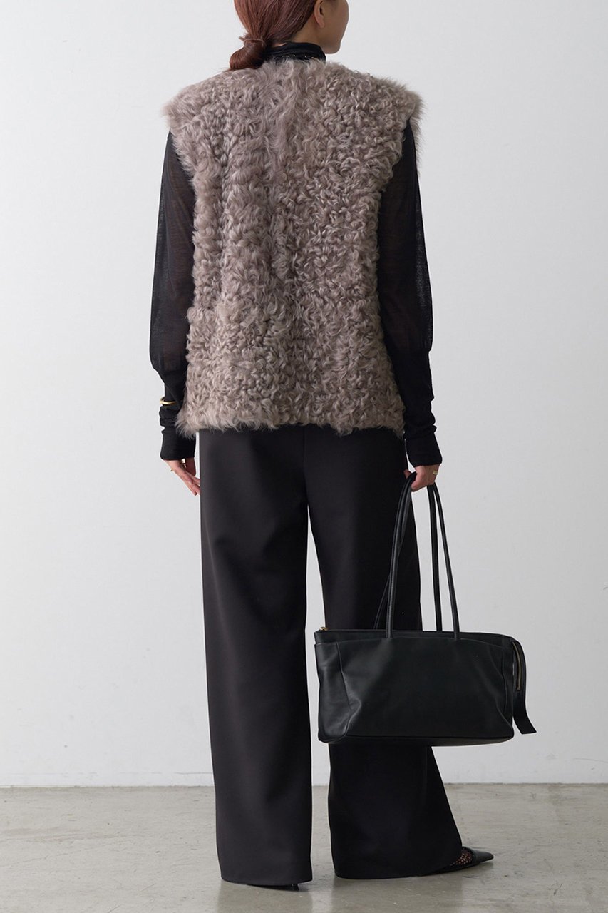 【ガリャルダガランテ/GALLARDAGALANTE】のムートンベスト 人気、トレンドファッション・服の通販 founy(ファニー) 　ファッション　Fashion　レディースファッション　Fashion for Women　アウター　Coat / Outerwear Collection　レディースジャケット・軽アウター　Jackets　ジャケット　Jacket, Outerwear　スウェット / スエット　Sweatshirt, Sweatwear　ベスト　Vest, Waistcoat　A/W・秋冬　Autumn/Winter　other-8|ID: prp329100004903269 ipo3291000000036698021