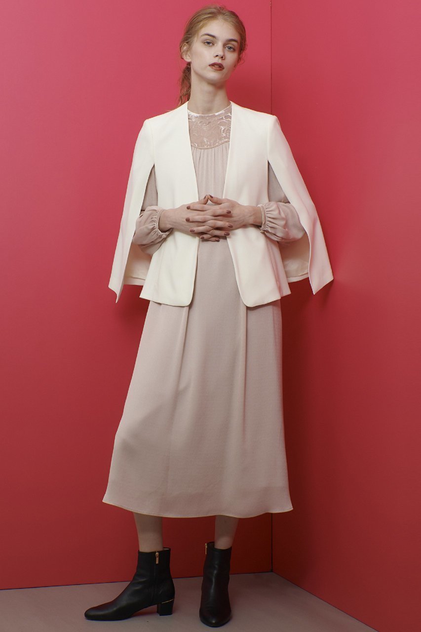 【アルアバイル/allureville】の【Loulou Willoughby】リトルブラックケープジャケット A 人気、トレンドファッション・服の通販 founy(ファニー) 　ファッション　Fashion　レディースファッション　Fashion for Women　アウター　Coat / Outerwear Collection　レディースジャケット・軽アウター　Jackets　コンパクト　Compact, Small Size　シンプル　Simple, Minimal　ジャケット　Jacket, Outerwear　スリット　Slit, Slit Detail　フォーマル　Formal, Dressy　エレガント 上品　Elegant　other-8|ID: prp329100004903280 ipo3291000000036698167