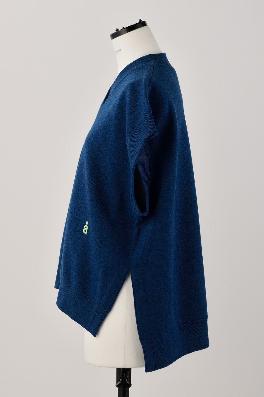 【ナゴンスタンス/nagonstans】のSEMI WORSTED Over Size Vest/ベスト 人気、トレンドファッション・服の通販 founy(ファニー) 　ファッション　Fashion　レディースファッション　Fashion for Women　アウター　Coat / Outerwear Collection　レディースジャケット・軽アウター　Jackets　カットソー　Cut and Sewn Top　シンプル　Simple, Minimal　ジャケット　Jacket, Outerwear　スリット　Slit, Slit Detail　ベスト　Vest, Waistcoat　メランジ　Melange, Mixed Yarn　other-2|ID: prp329100004903299 ipo3291000000036698356