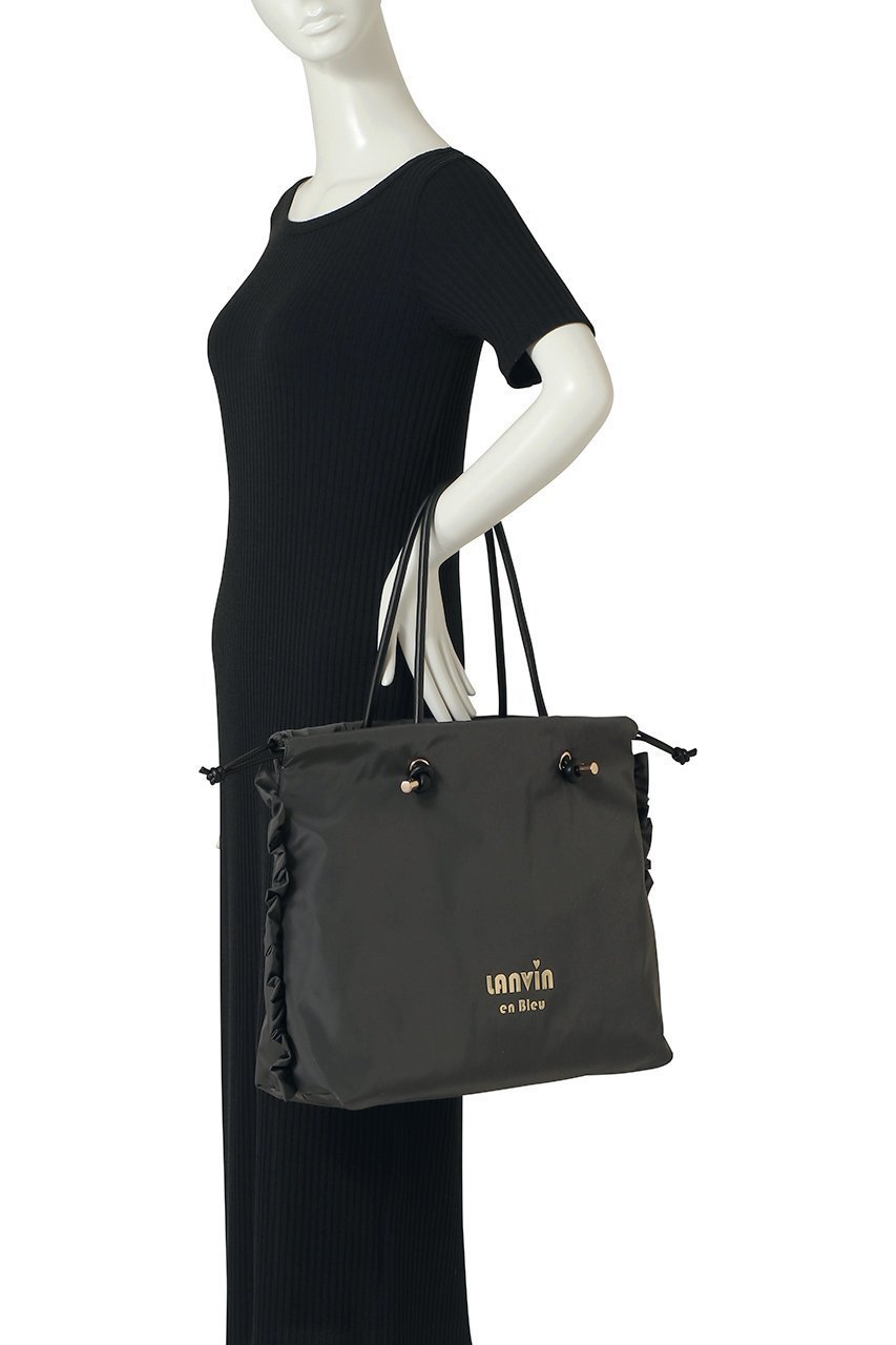 【ランバン オン ブルー/LANVIN en Bleu】のサイドフリルドロストトートバッグ(大) 人気、トレンドファッション・服の通販 founy(ファニー) 　ファッション　Fashion　レディースファッション　Fashion for Women　バッグ　Bags　タフタ　Taffeta, Structured Fabric　フェイクレザー　Faux Leather, PU Leather　フリル　Frill, Ruffle　プリント　Print, Printed Pattern　メタル　Metal, Metal Parts　巾着　Drawstring Bag, Kinchaku　other-7|ID: prp329100004903458 ipo3291000000036700409